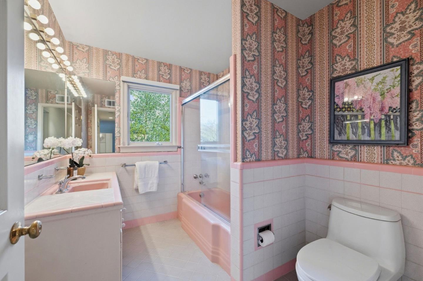 Detail Gallery Image 29 of 39 For 135 Harcross Rd, Woodside,  CA 94062 - 3 Beds | 2 Baths