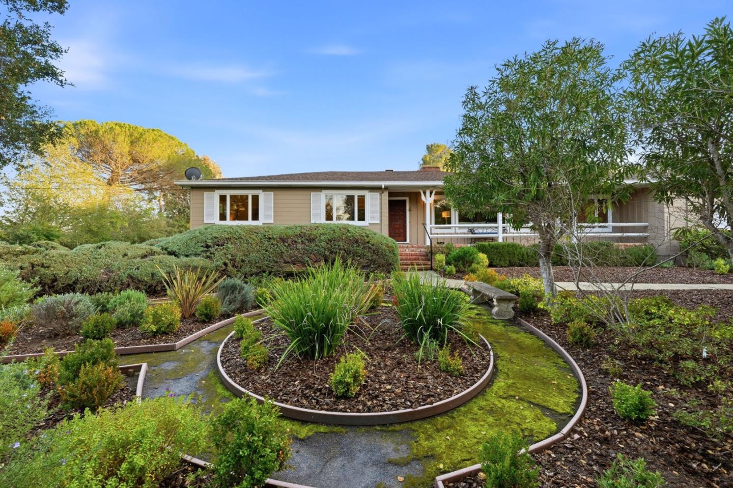 Detail Gallery Image 38 of 39 For 135 Harcross Rd, Woodside,  CA 94062 - 3 Beds | 2 Baths