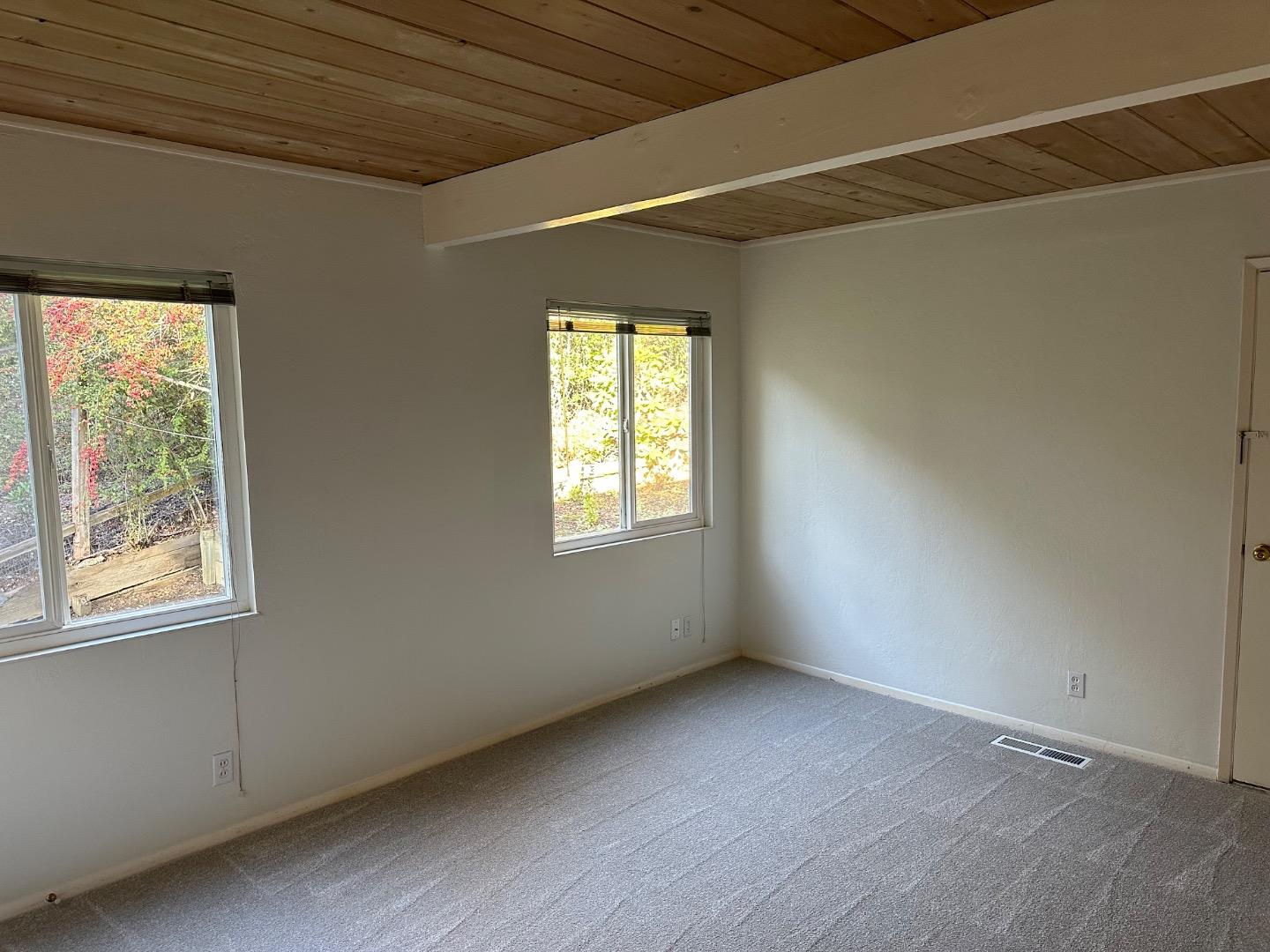 Detail Gallery Image 11 of 16 For 121 Escanyo Way, Portola Valley,  CA 94028 - 5 Beds | 2 Baths