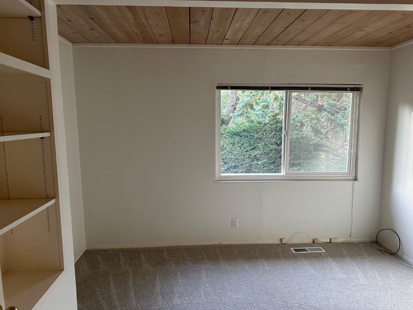 Detail Gallery Image 14 of 16 For 121 Escanyo Way, Portola Valley,  CA 94028 - 5 Beds | 2 Baths