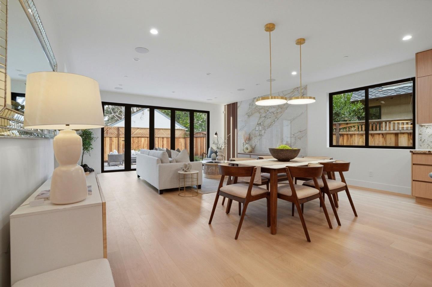 Detail Gallery Image 11 of 36 For 752 College Ave, Menlo Park,  CA 94025 - 5 Beds | 5 Baths