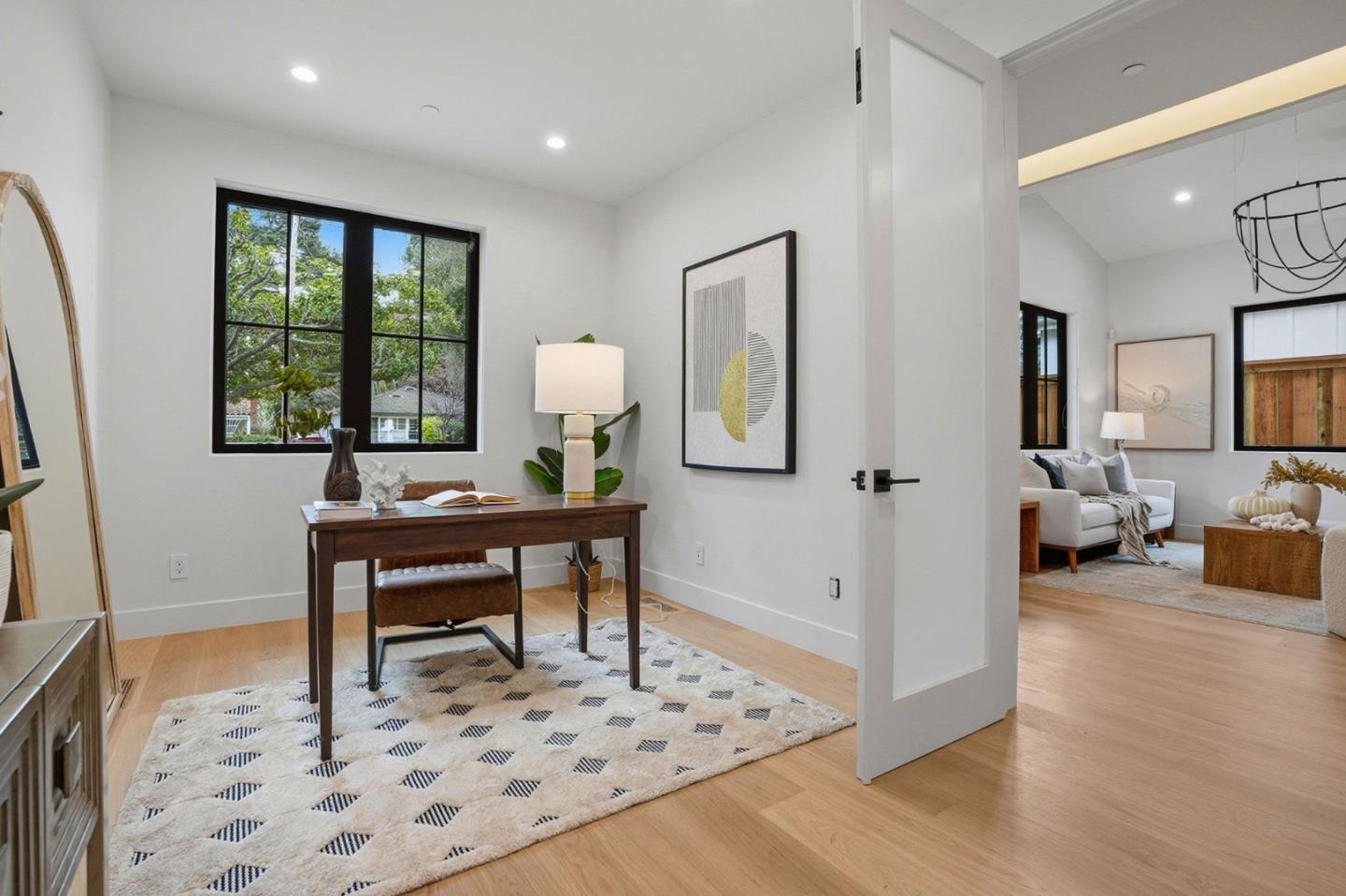 Detail Gallery Image 13 of 36 For 752 College Ave, Menlo Park,  CA 94025 - 5 Beds | 5 Baths