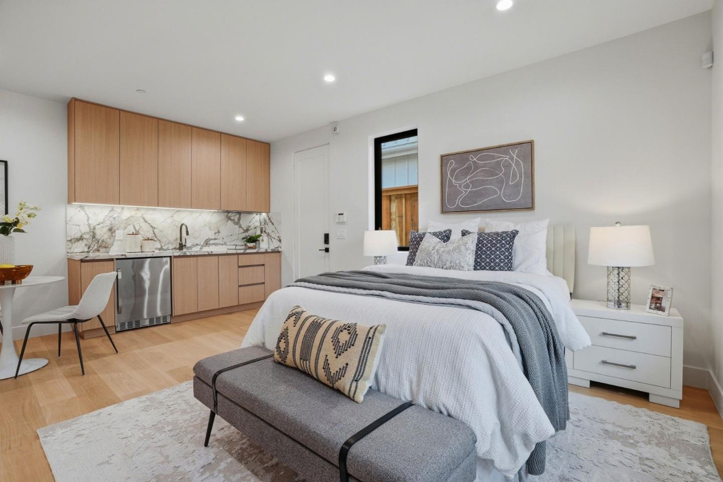 Detail Gallery Image 19 of 36 For 752 College Ave, Menlo Park,  CA 94025 - 5 Beds | 5 Baths