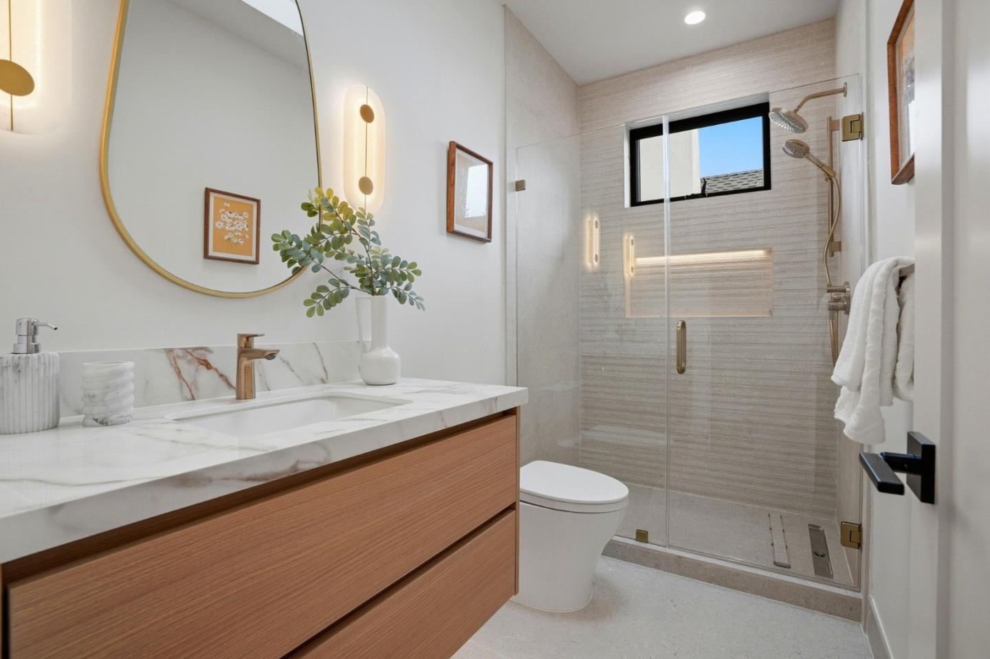 Detail Gallery Image 28 of 36 For 752 College Ave, Menlo Park,  CA 94025 - 5 Beds | 5 Baths