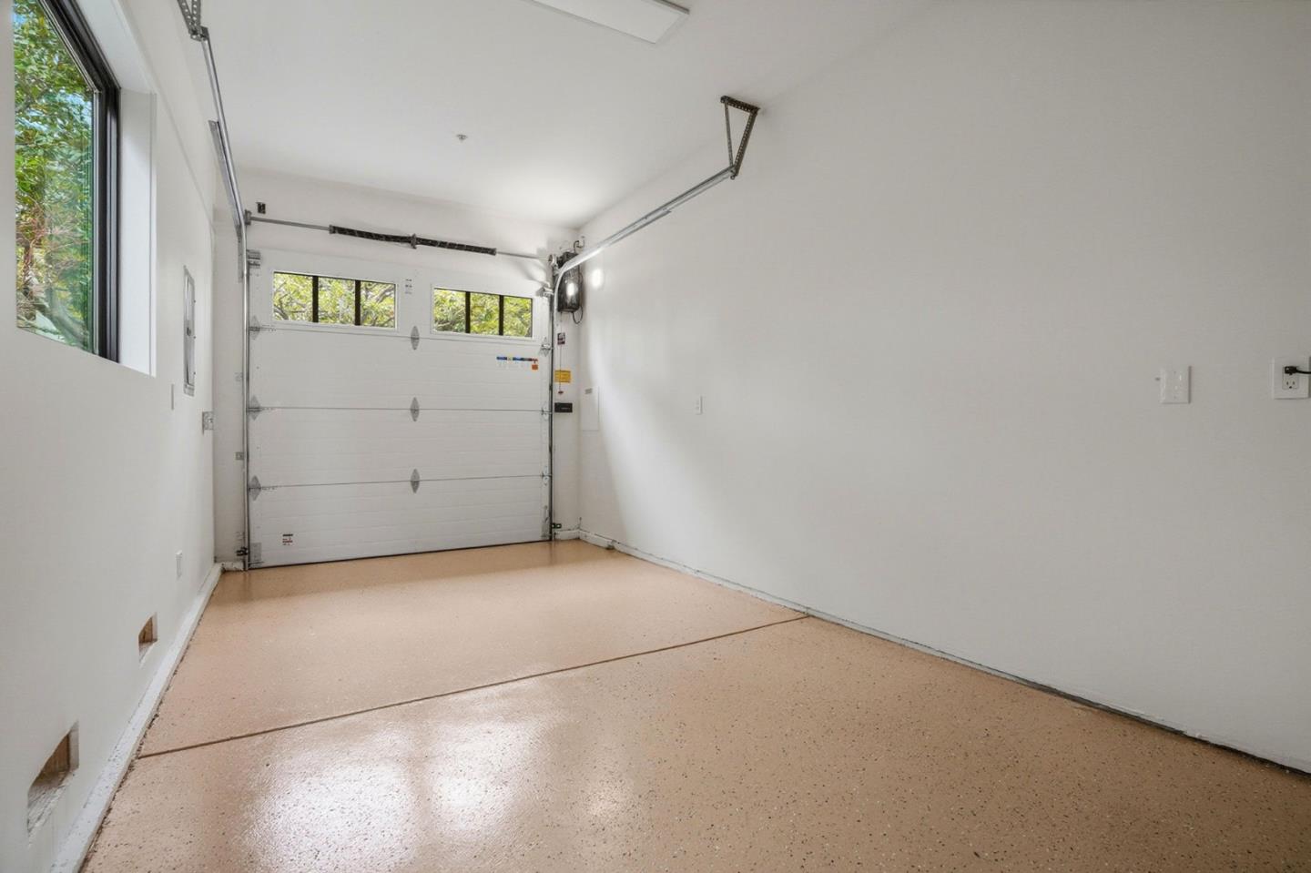 Detail Gallery Image 33 of 36 For 752 College Ave, Menlo Park,  CA 94025 - 5 Beds | 5 Baths