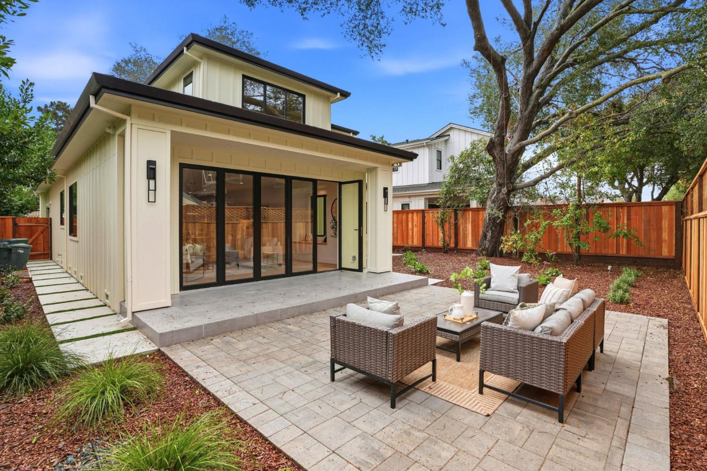 Detail Gallery Image 34 of 36 For 752 College Ave, Menlo Park,  CA 94025 - 5 Beds | 5 Baths