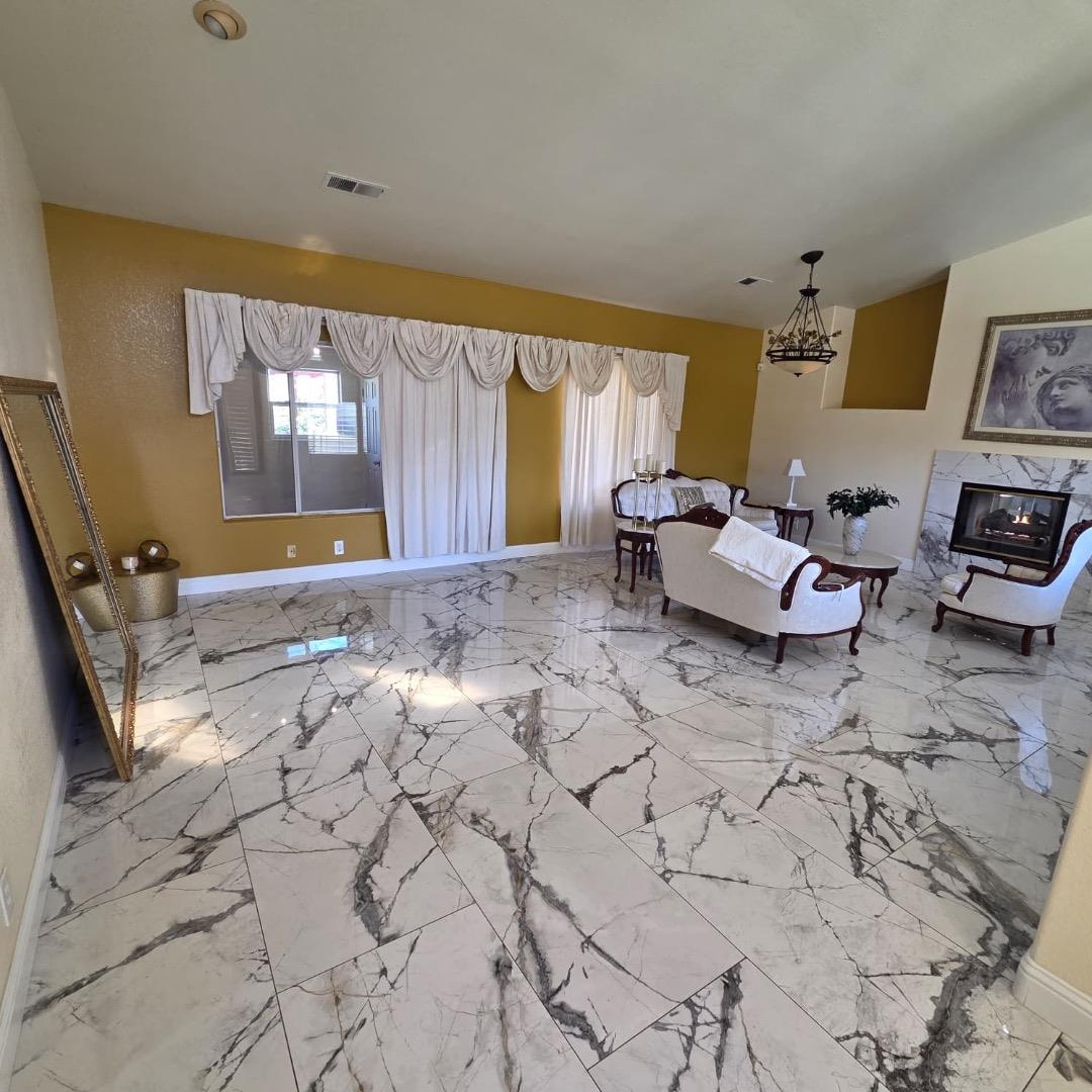 Detail Gallery Image 10 of 28 For 1390 Appalachian St, Soledad,  CA 93960 - 4 Beds | 2/1 Baths