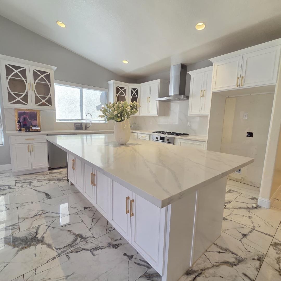 Detail Gallery Image 13 of 28 For 1390 Appalachian St, Soledad,  CA 93960 - 4 Beds | 2/1 Baths