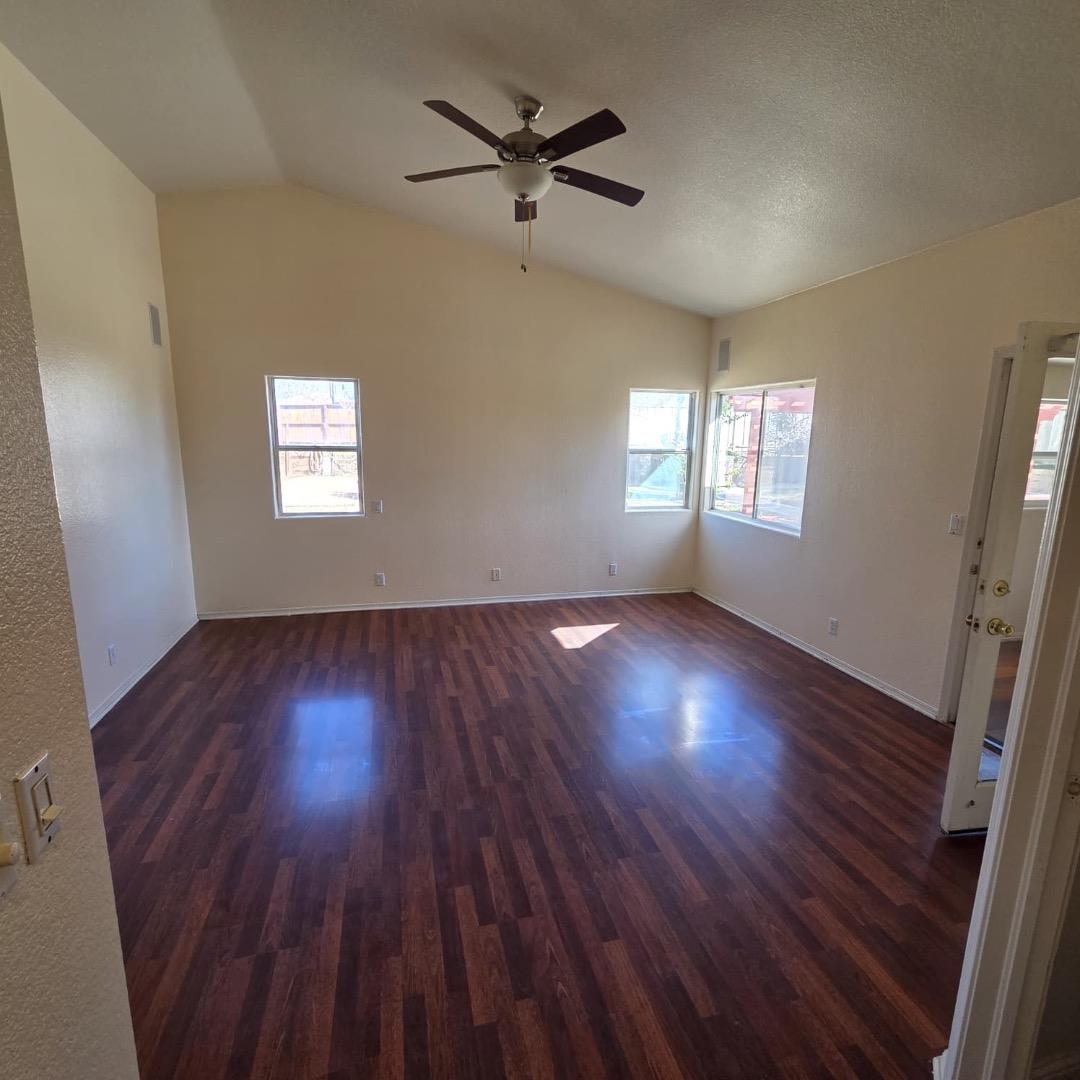 Detail Gallery Image 16 of 28 For 1390 Appalachian St, Soledad,  CA 93960 - 4 Beds | 2/1 Baths