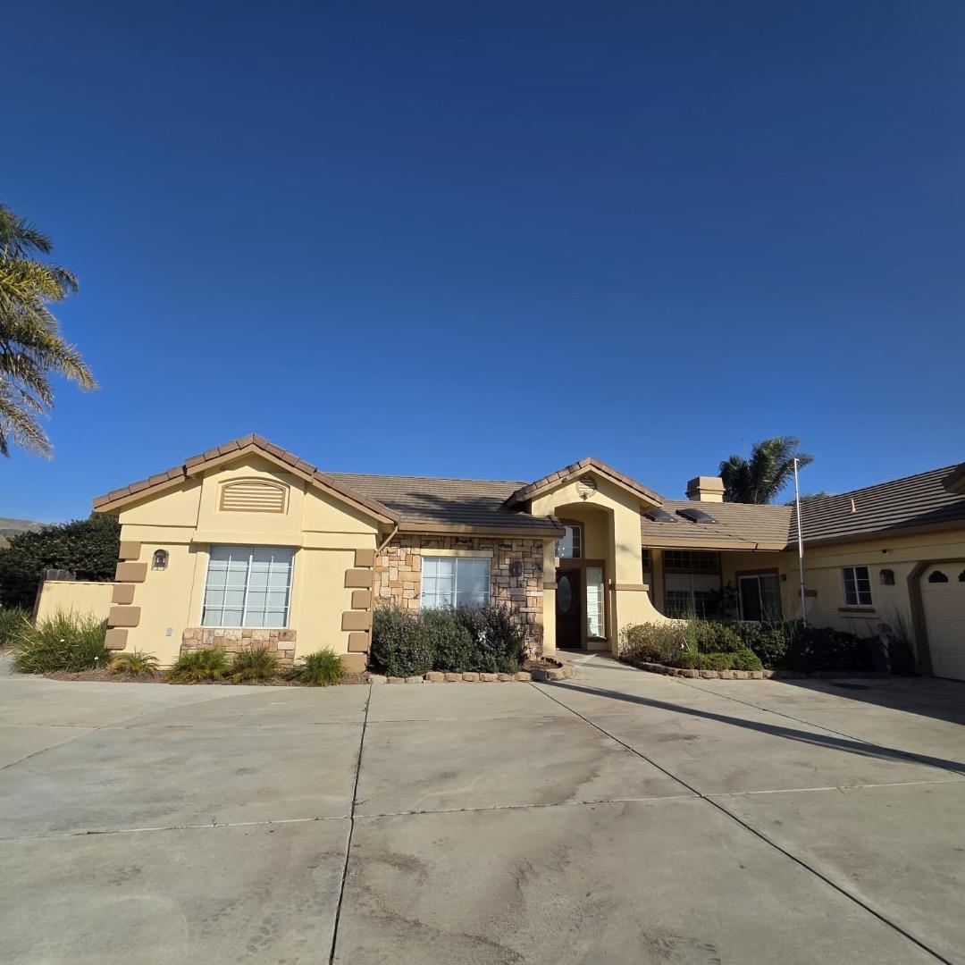 Detail Gallery Image 5 of 28 For 1390 Appalachian St, Soledad,  CA 93960 - 4 Beds | 2/1 Baths