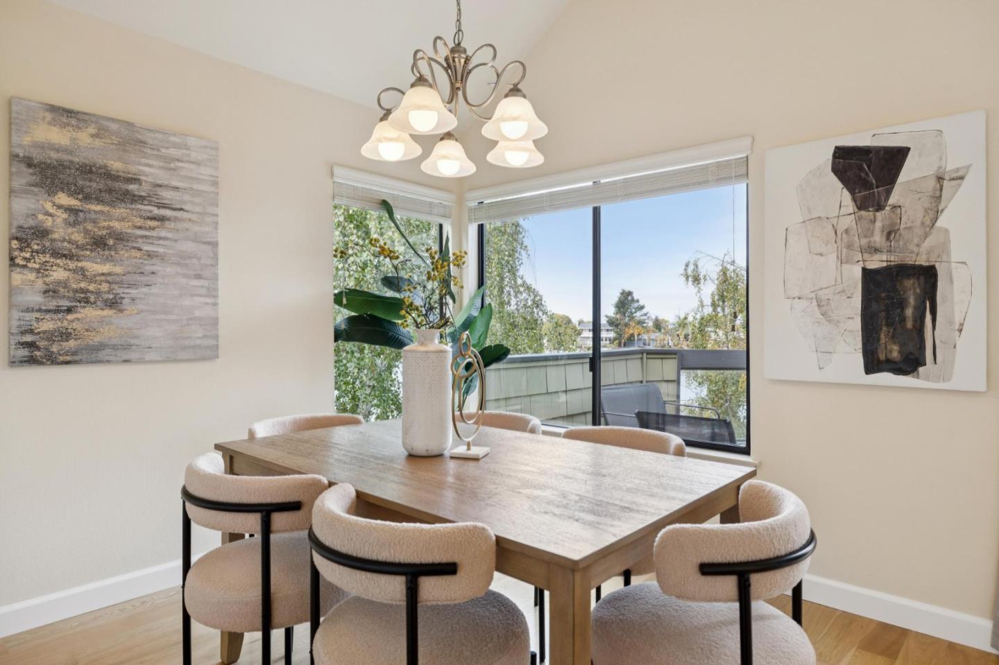 Detail Gallery Image 12 of 66 For 1016 Shoreline Drive, San Mateo,  CA 94404 - 3 Beds | 2 Baths