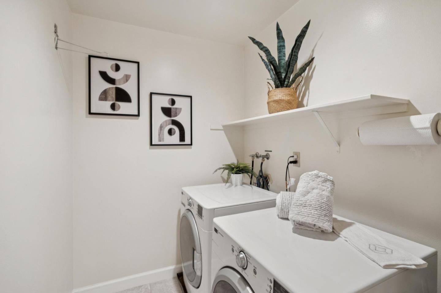 Detail Gallery Image 38 of 66 For 1016 Shoreline Drive, San Mateo,  CA 94404 - 3 Beds | 2 Baths