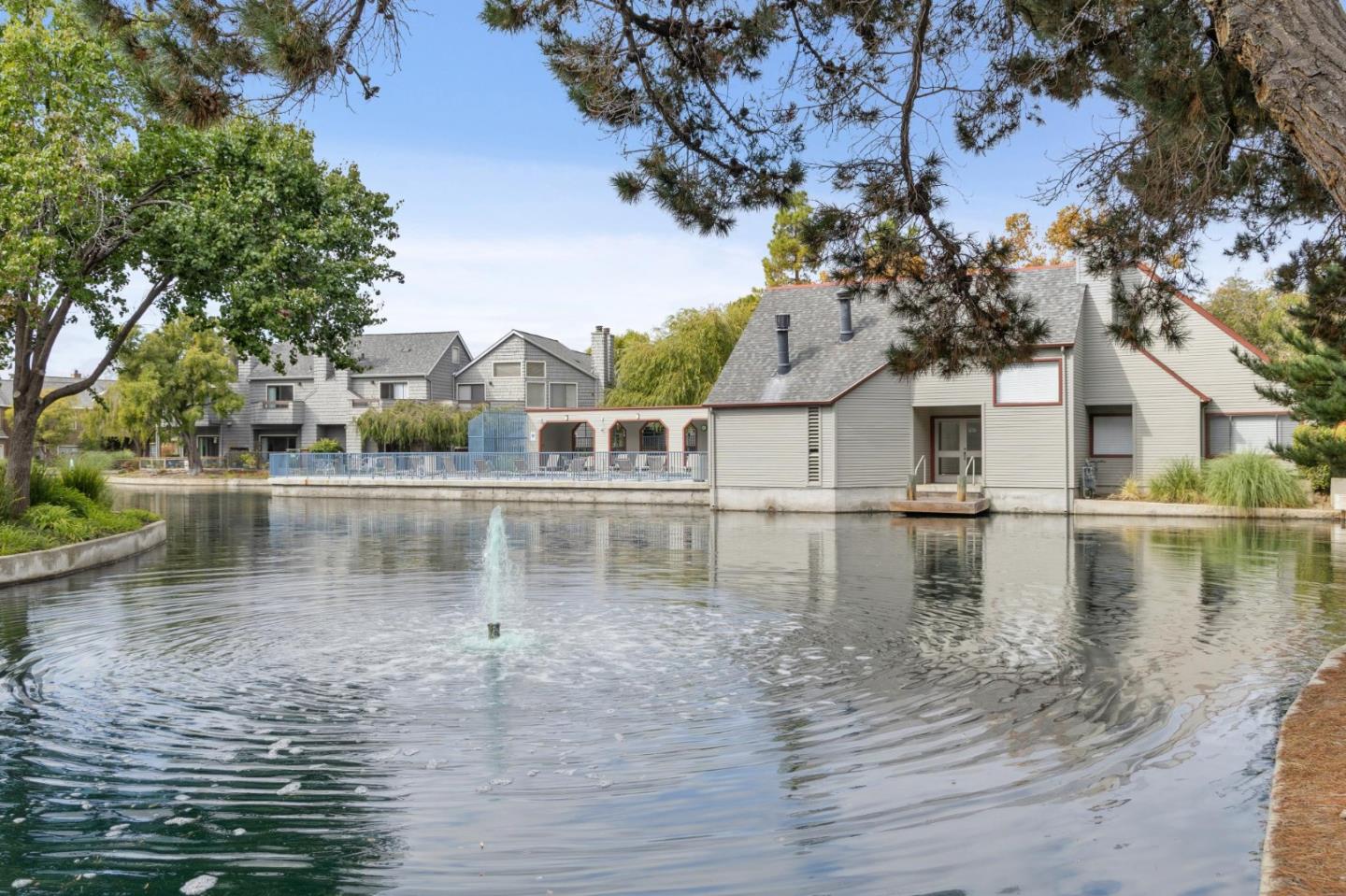 Detail Gallery Image 42 of 66 For 1016 Shoreline Drive, San Mateo,  CA 94404 - 3 Beds | 2 Baths