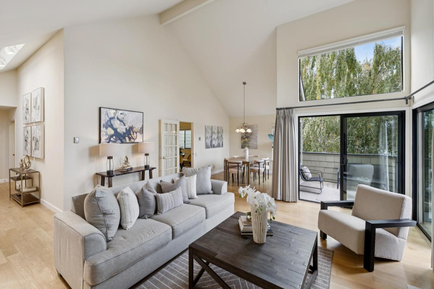 Detail Gallery Image 9 of 66 For 1016 Shoreline Drive, San Mateo,  CA 94404 - 3 Beds | 2 Baths