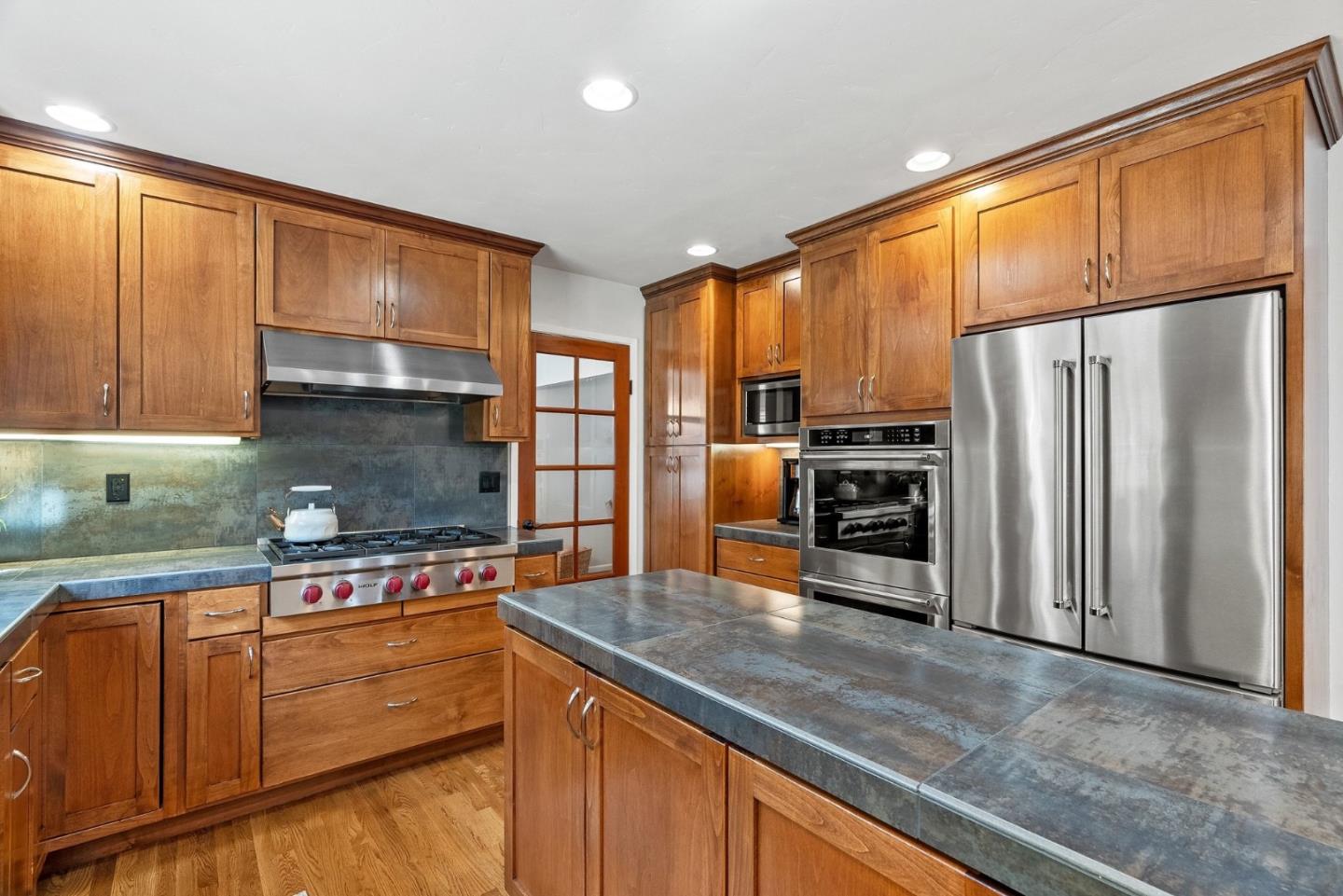 Detail Gallery Image 7 of 40 For 1699 Cheryl Way, Aptos,  CA 95003 - 4 Beds | 2/1 Baths