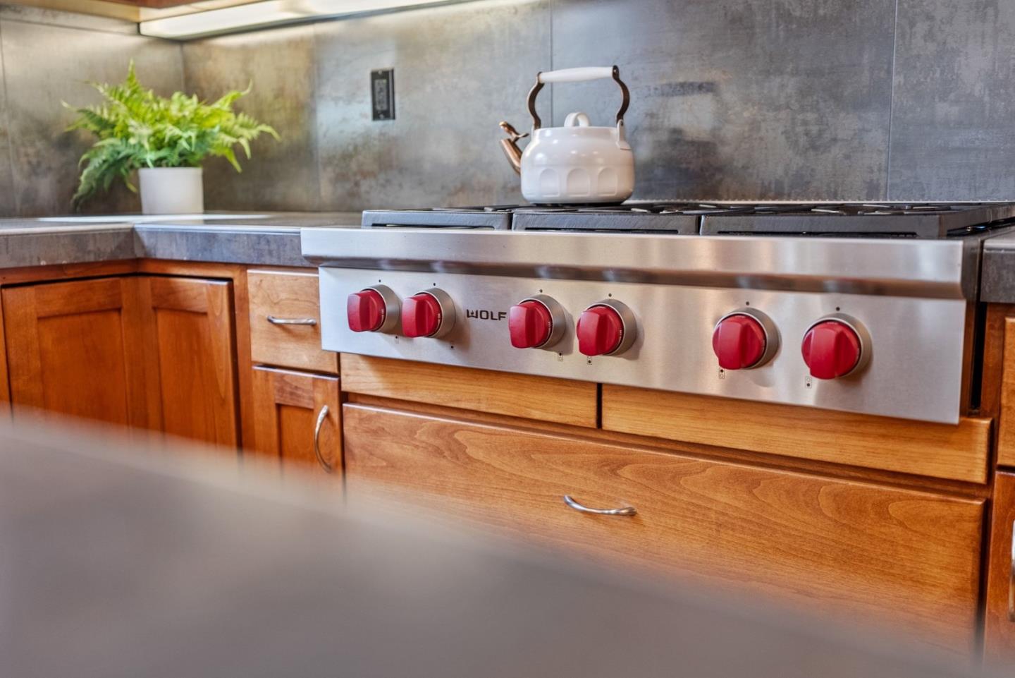 Detail Gallery Image 8 of 40 For 1699 Cheryl Way, Aptos,  CA 95003 - 4 Beds | 2/1 Baths