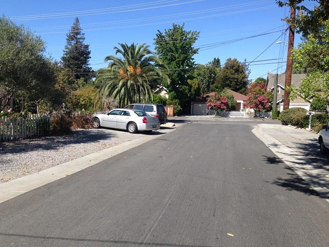 Detail Gallery Image 8 of 9 For 2011 Ashton Ave #B,  Menlo Park,  CA 94025 - 1 Beds | 1 Baths