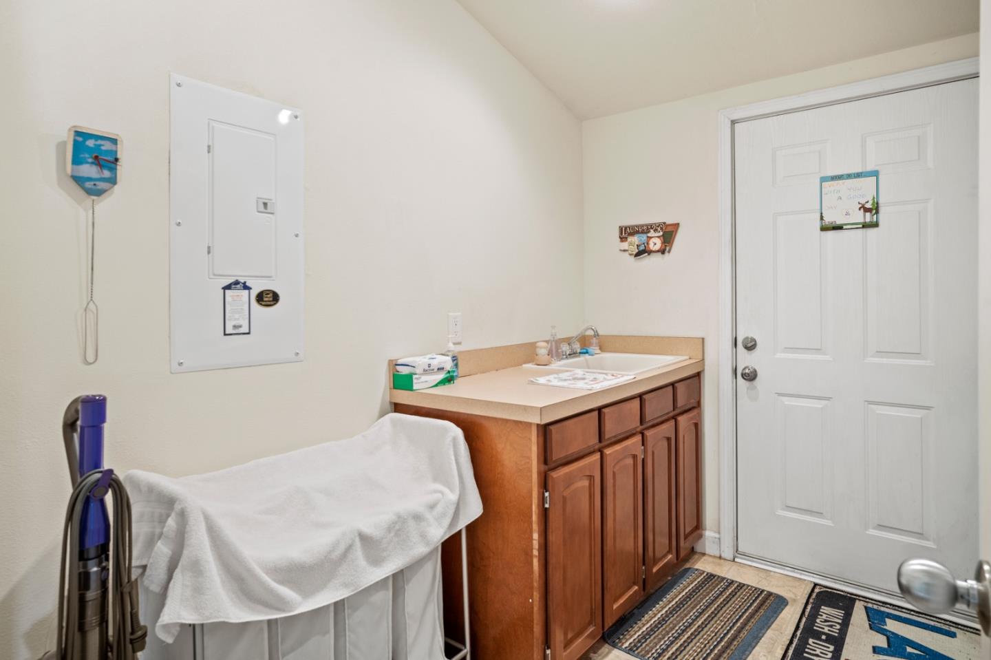 Detail Gallery Image 21 of 49 For 225 Dunbarton Rd, Aromas,  CA 95004 - 3 Beds | 2 Baths