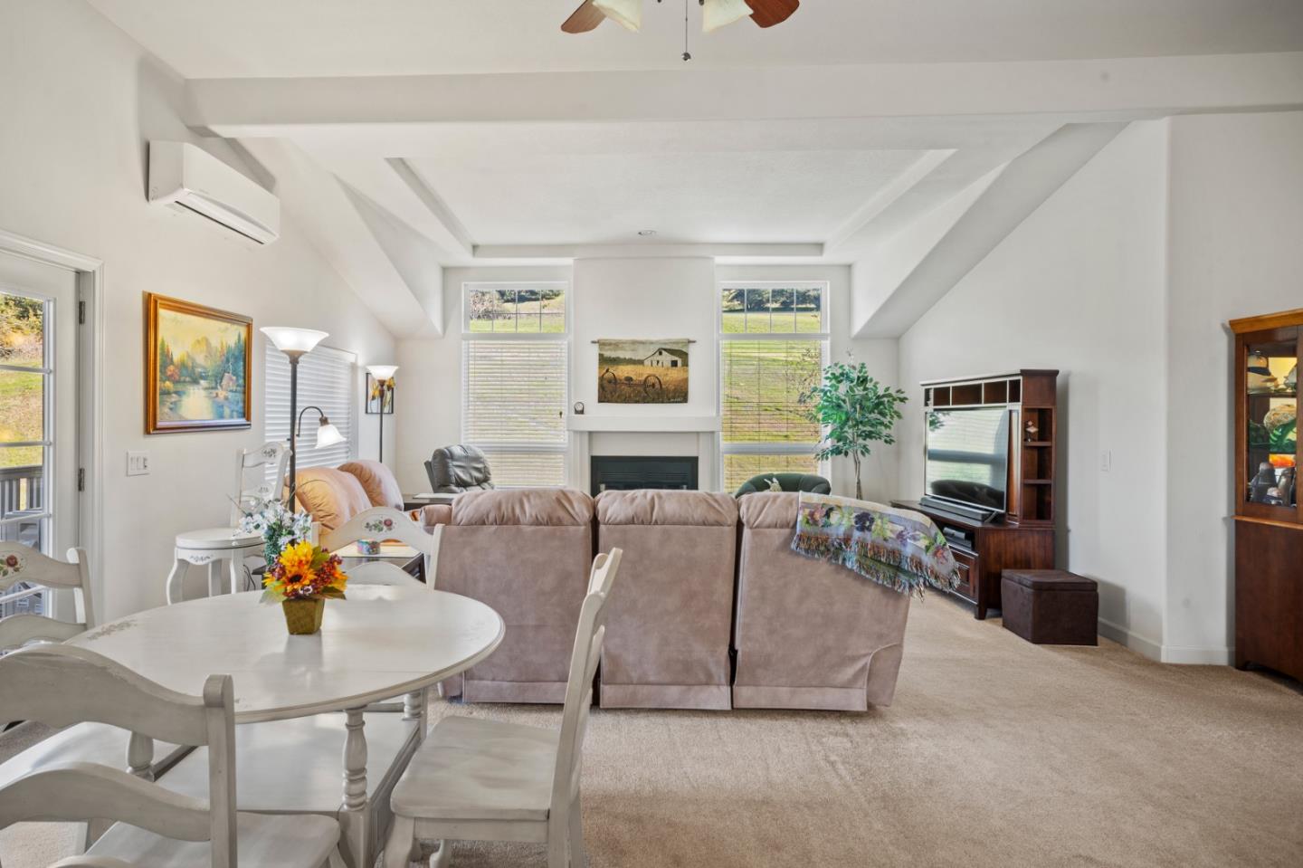 Detail Gallery Image 3 of 49 For 225 Dunbarton Rd, Aromas,  CA 95004 - 3 Beds | 2 Baths