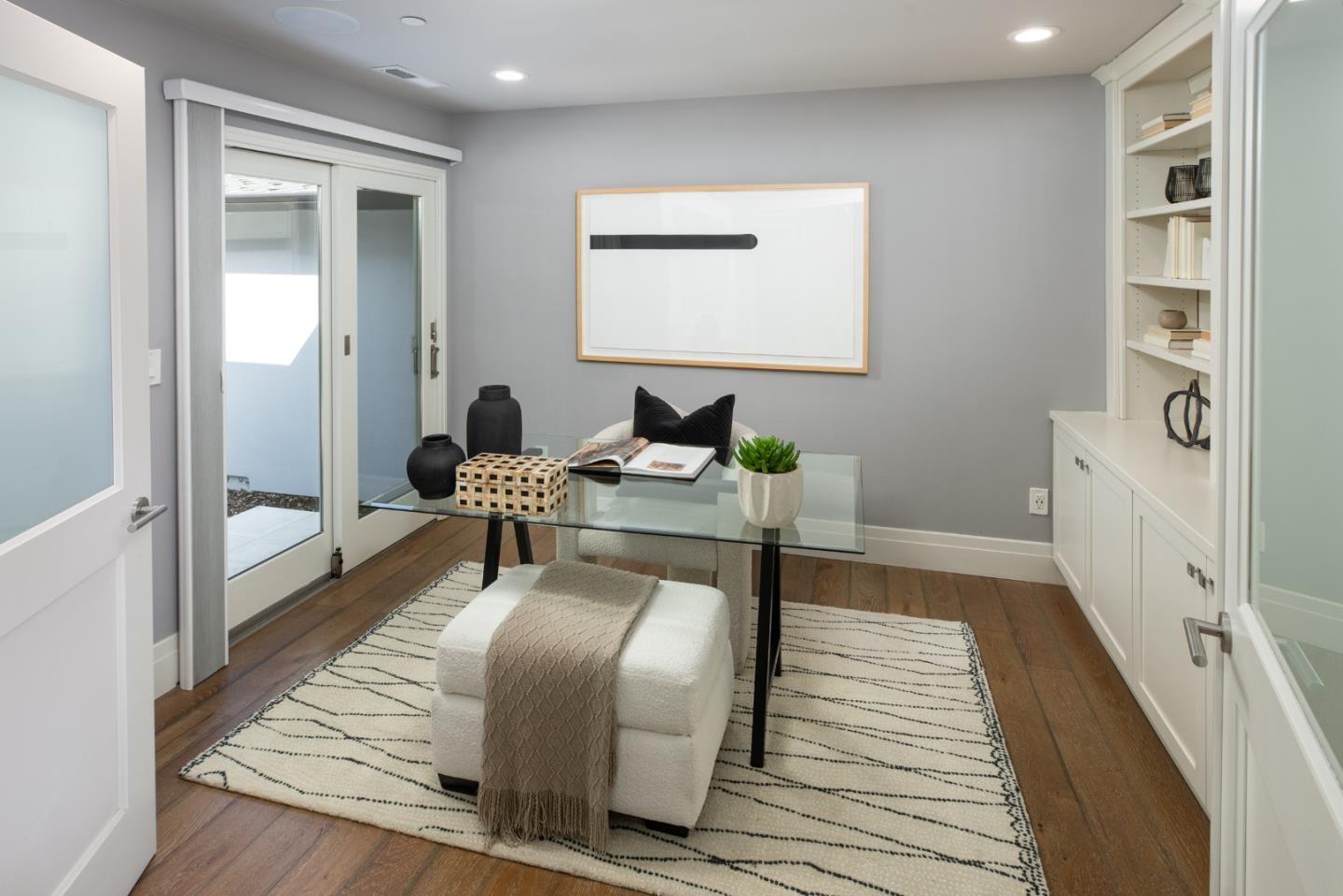 Detail Gallery Image 11 of 37 For 212 Oak Grove Ave, Atherton,  CA 94027 - 4 Beds | 3/1 Baths