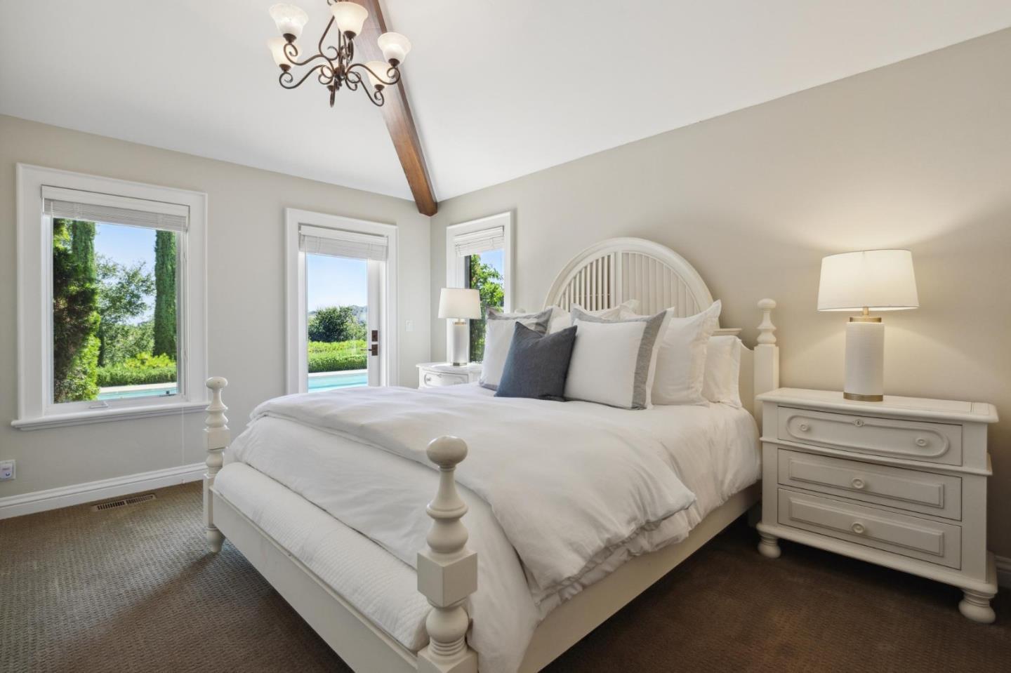 Detail Gallery Image 33 of 58 For 7 Redberry Rdg, Portola Valley,  CA 94028 - 5 Beds | 7/1 Baths