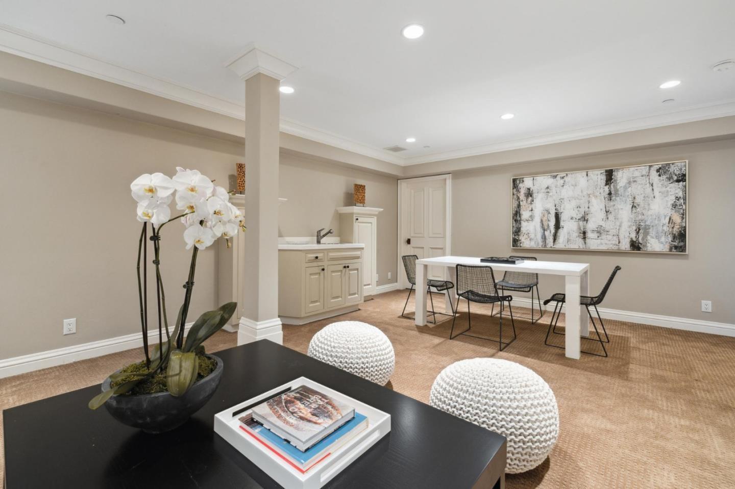 Detail Gallery Image 43 of 58 For 7 Redberry Rdg, Portola Valley,  CA 94028 - 5 Beds | 7/1 Baths