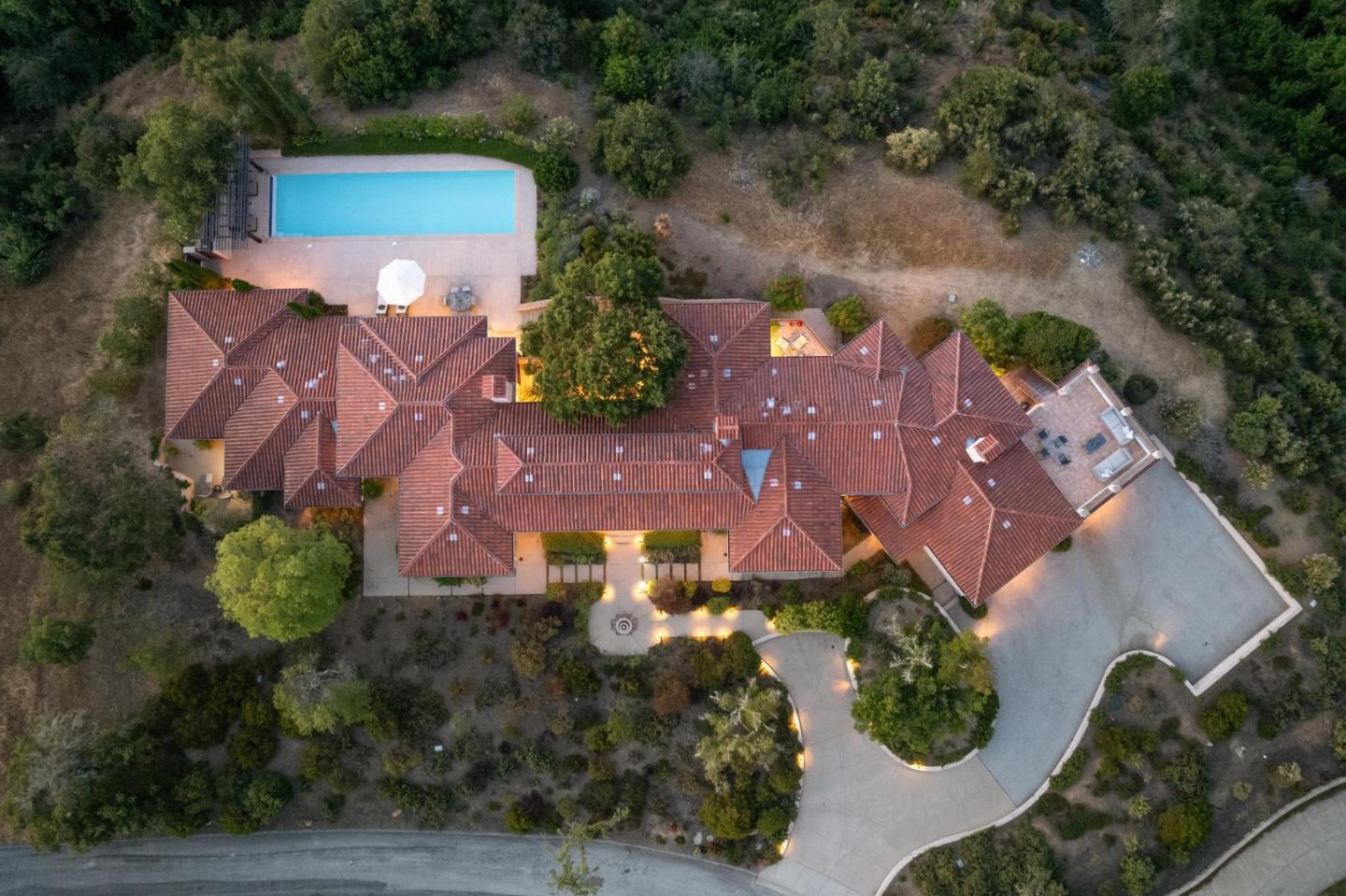 Detail Gallery Image 56 of 58 For 7 Redberry Rdg, Portola Valley,  CA 94028 - 5 Beds | 7/1 Baths