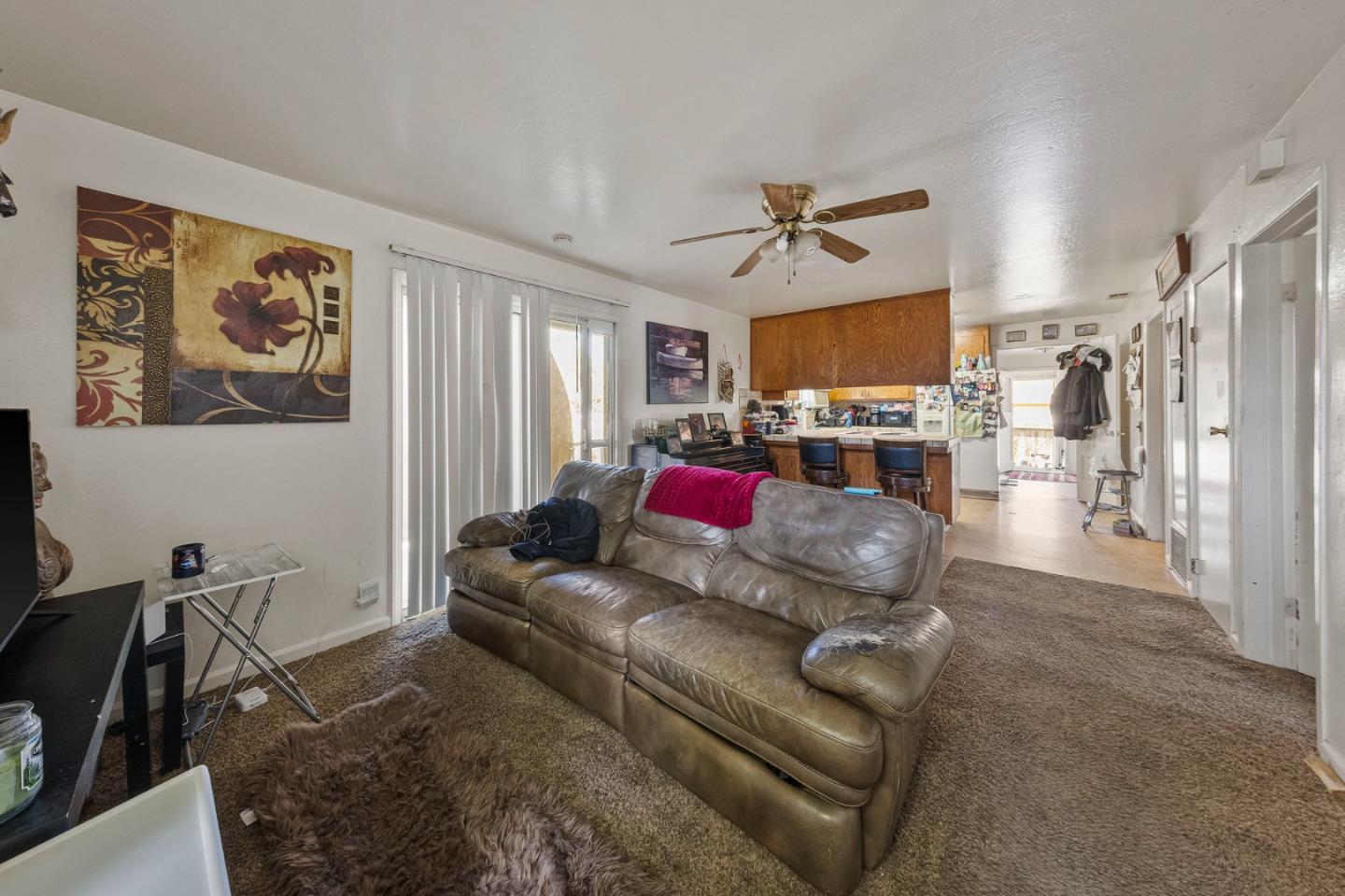 Detail Gallery Image 11 of 39 For 585 Monterey Rd, Morgan Hill,  CA 95037 - 4 Beds | 1 Baths