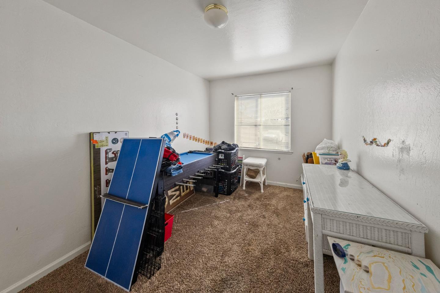 Detail Gallery Image 15 of 39 For 585 Monterey Rd, Morgan Hill,  CA 95037 - 4 Beds | 1 Baths