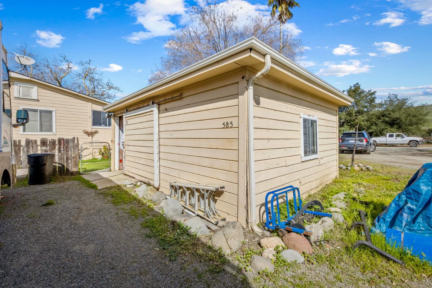 Detail Gallery Image 6 of 39 For 585 Monterey Rd, Morgan Hill,  CA 95037 - 4 Beds | 1 Baths