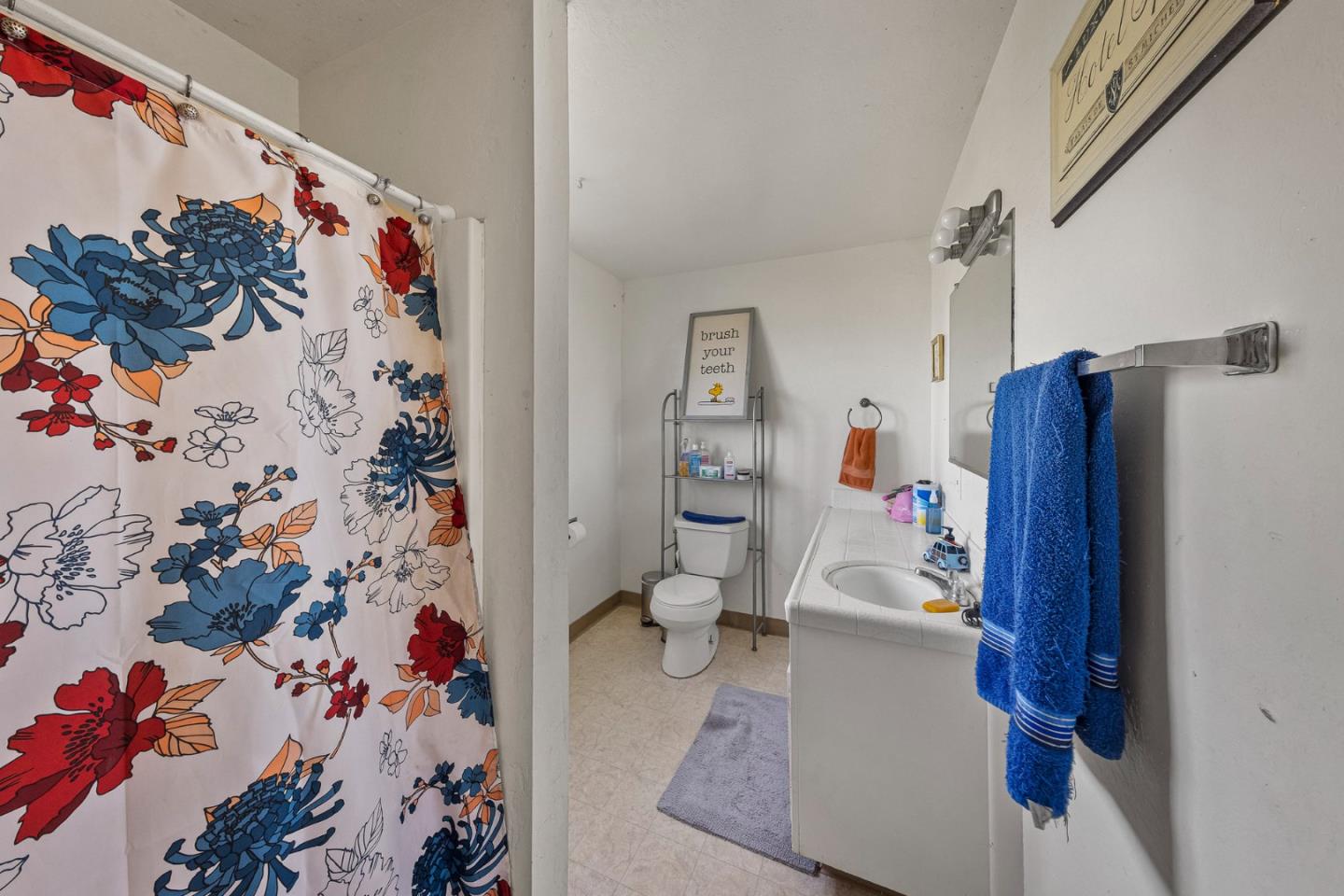 Detail Gallery Image 9 of 39 For 585 Monterey Rd, Morgan Hill,  CA 95037 - 4 Beds | 1 Baths