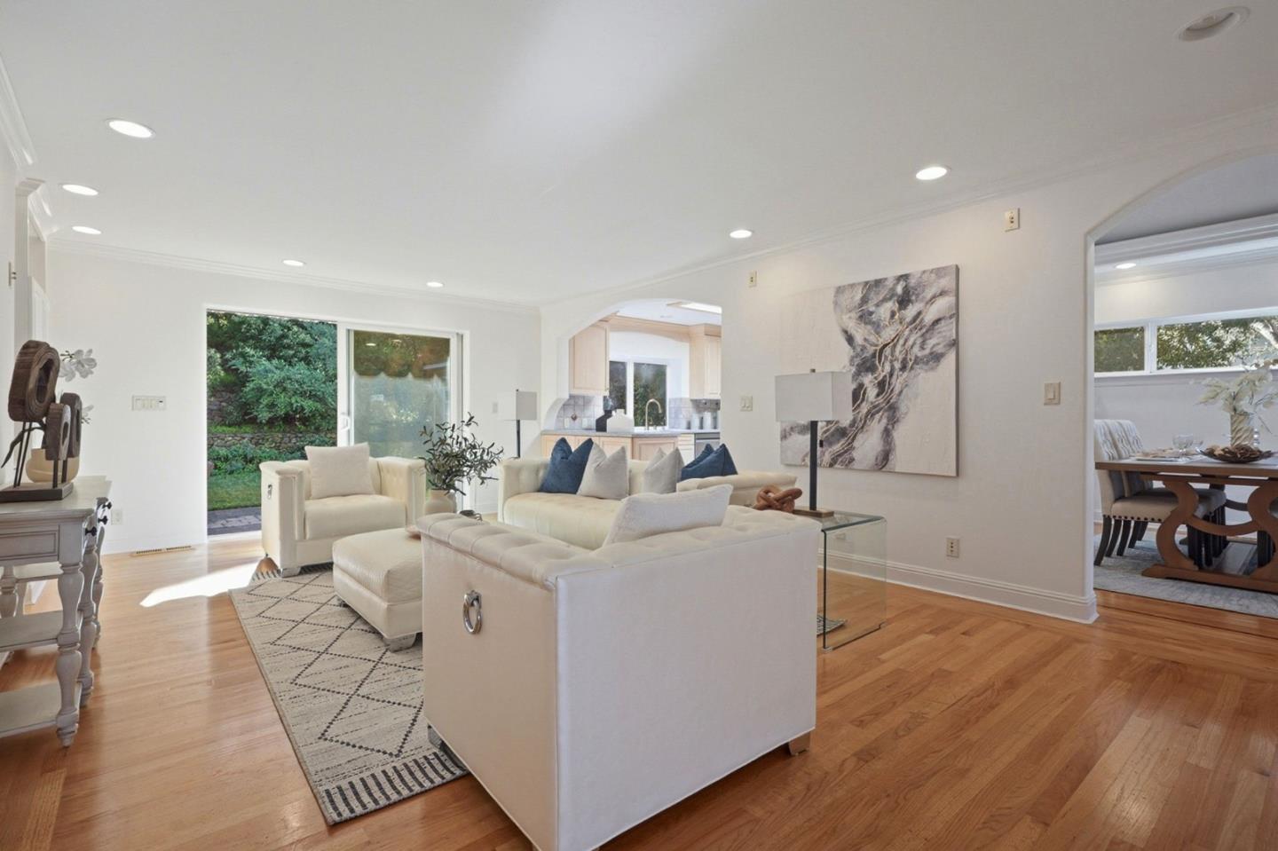 Detail Gallery Image 13 of 34 For 917 Anita Ave, Belmont,  CA 94002 - 4 Beds | 4 Baths