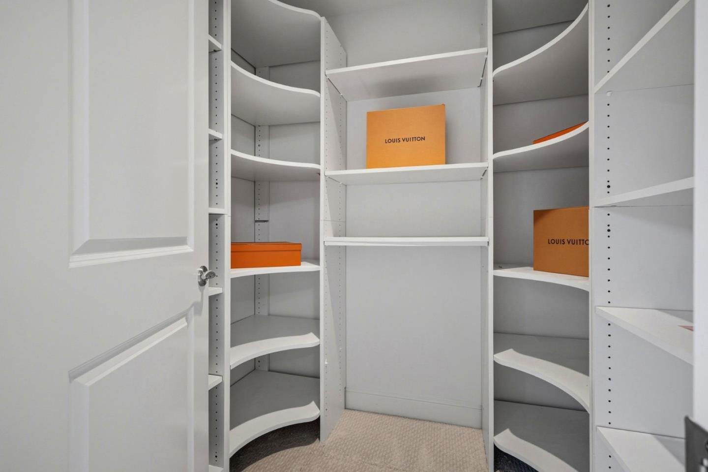 Detail Gallery Image 17 of 34 For 917 Anita Ave, Belmont,  CA 94002 - 4 Beds | 4 Baths