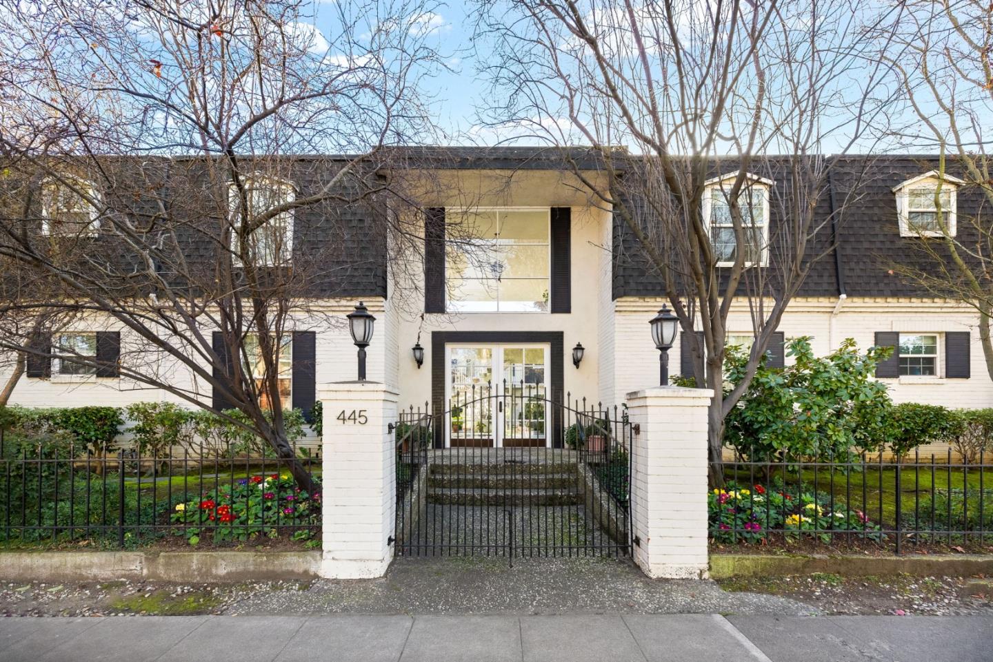 Front Image Thumbnail for ML82034243