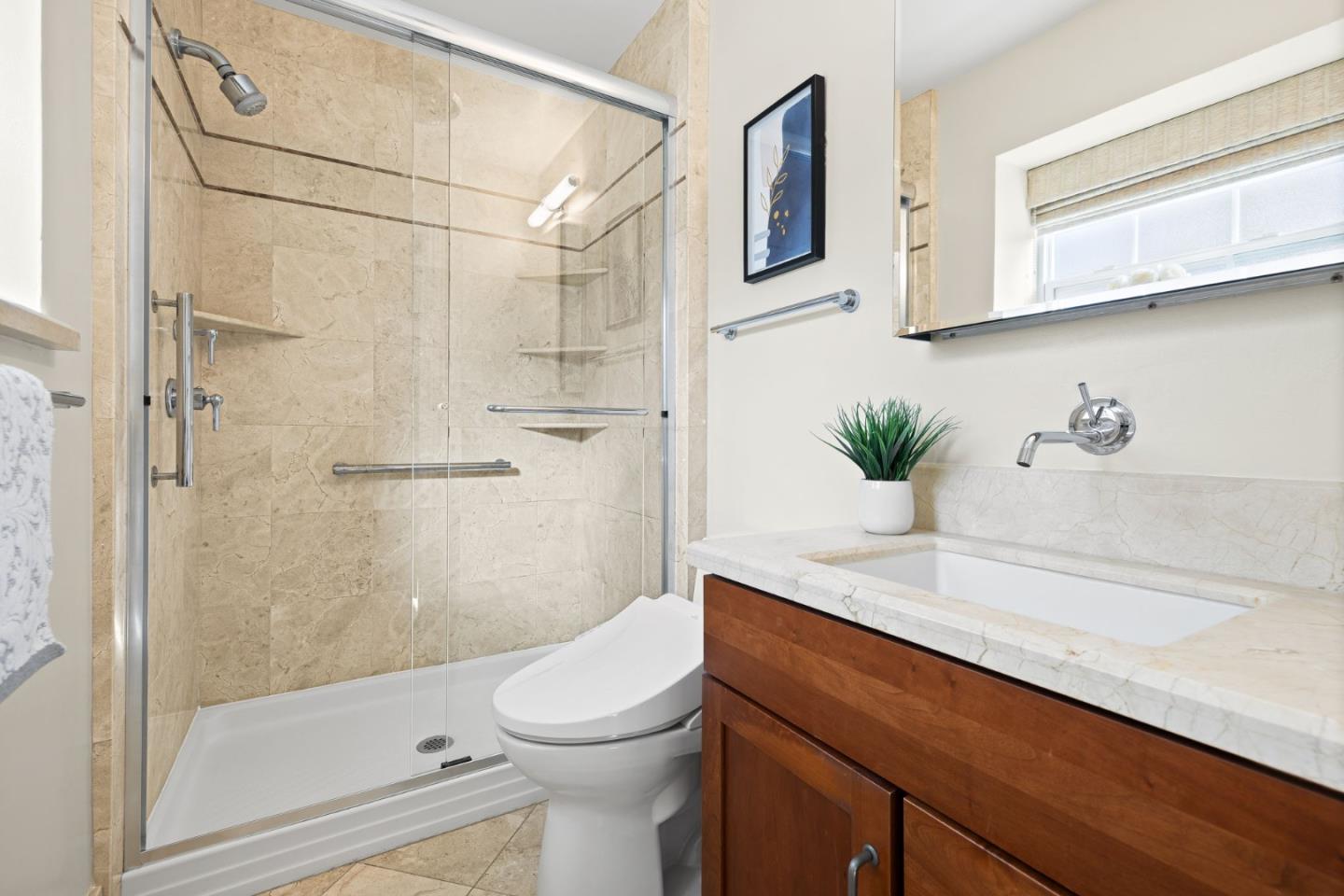 Detail Gallery Image 22 of 34 For 445 Oak Grove Ave #15,  Menlo Park,  CA 94025 - 3 Beds | 2 Baths