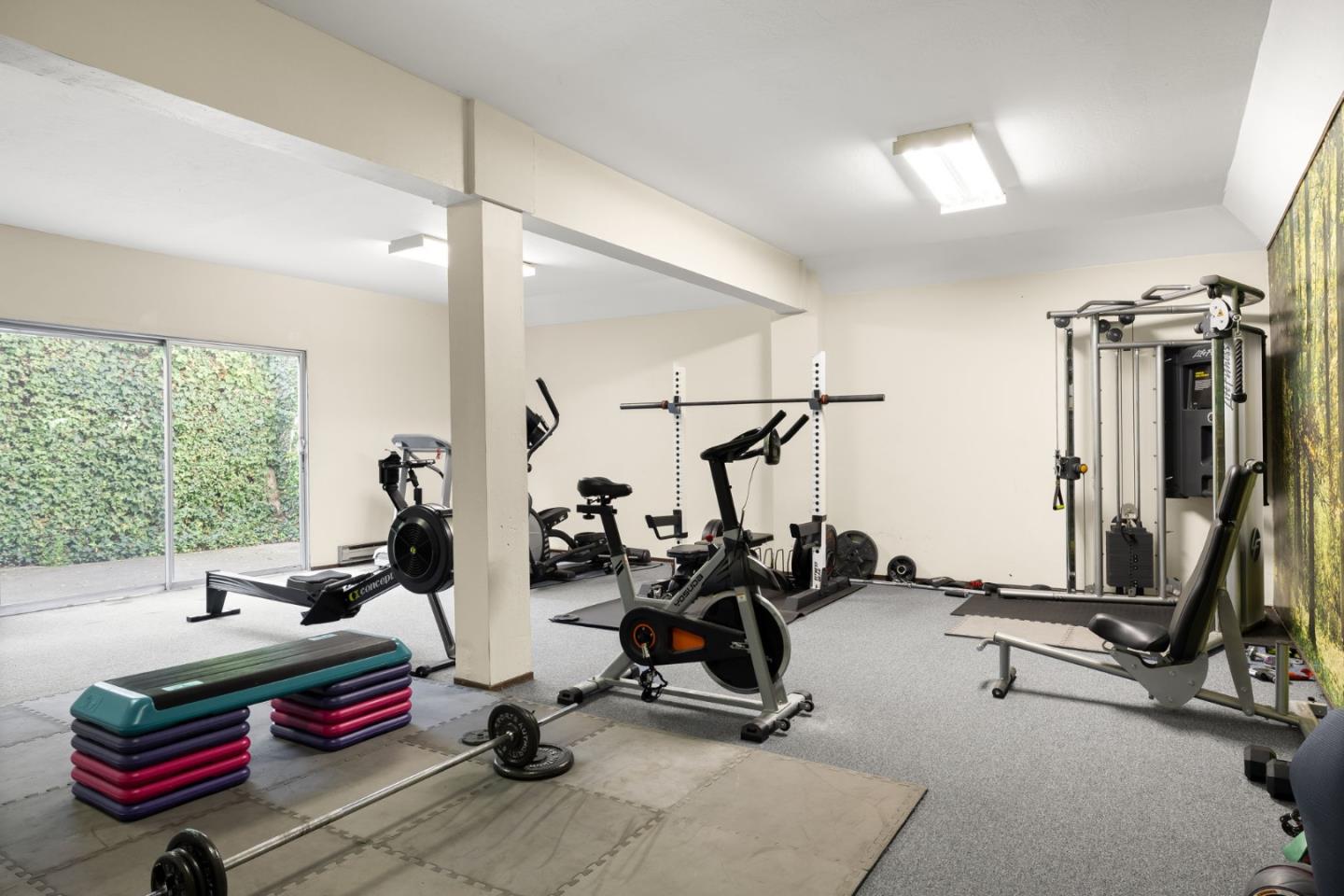 Detail Gallery Image 31 of 34 For 445 Oak Grove Ave #15,  Menlo Park,  CA 94025 - 3 Beds | 2 Baths