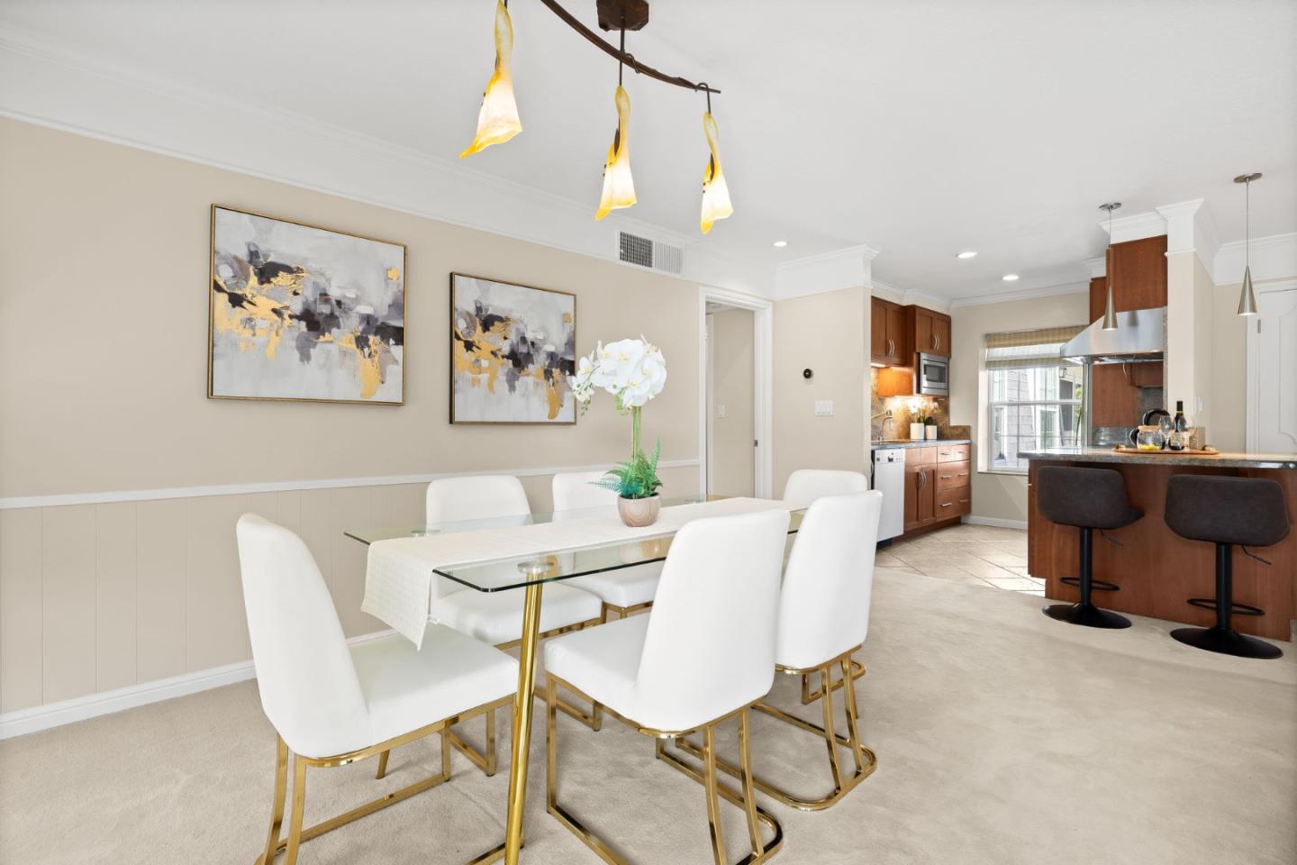 Detail Gallery Image 7 of 34 For 445 Oak Grove Ave #15,  Menlo Park,  CA 94025 - 3 Beds | 2 Baths