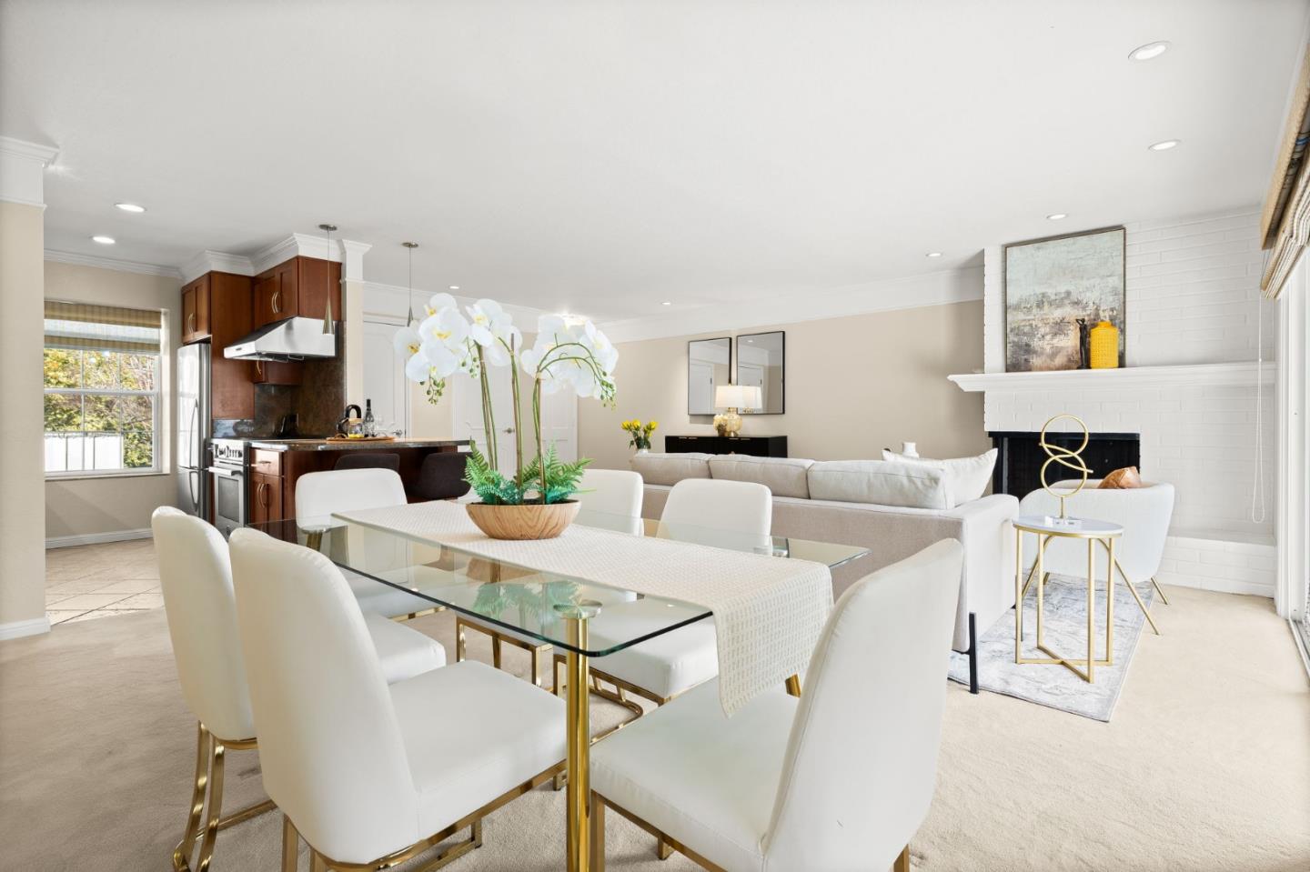 Detail Gallery Image 8 of 34 For 445 Oak Grove Ave #15,  Menlo Park,  CA 94025 - 3 Beds | 2 Baths