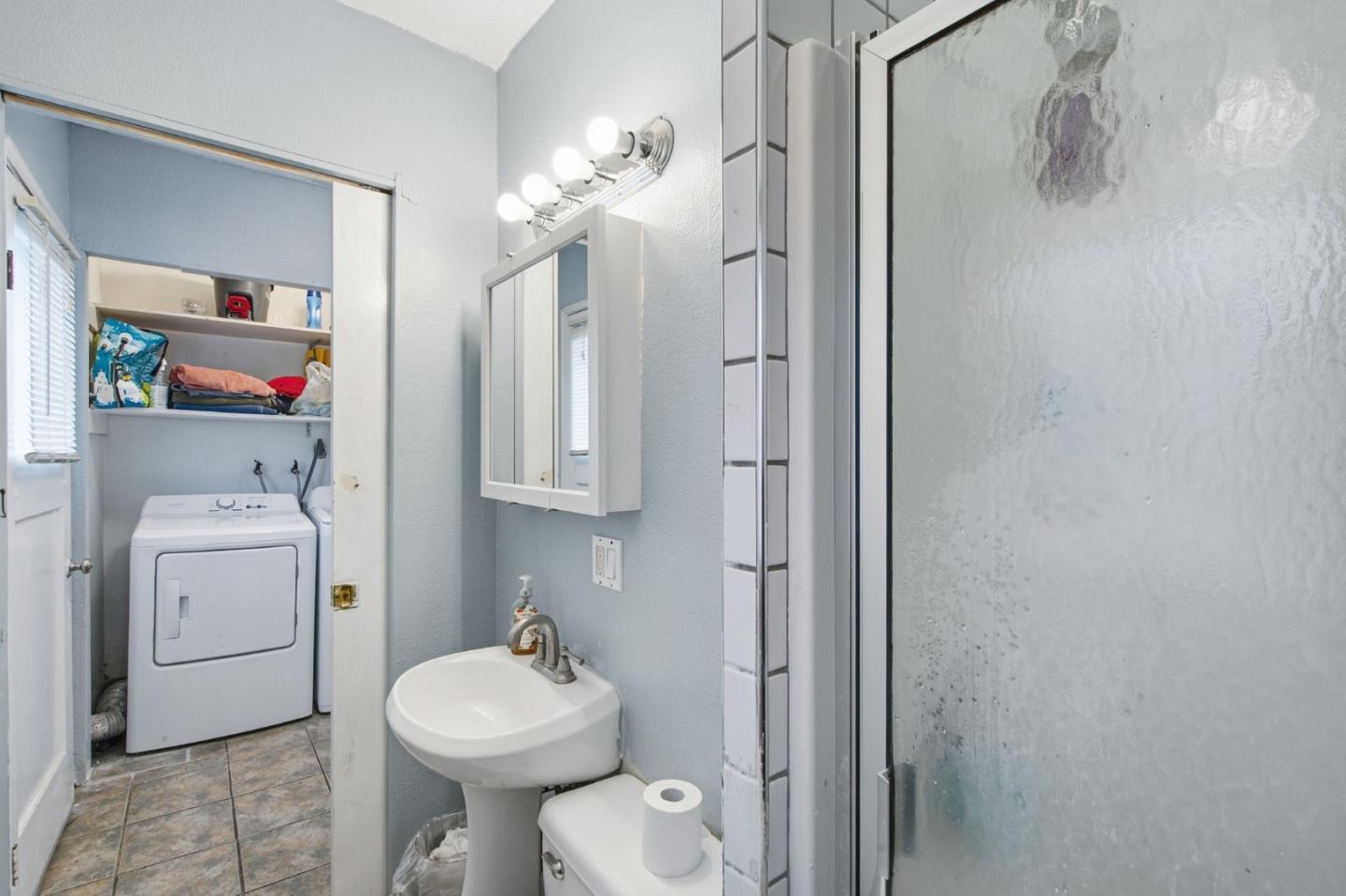 Detail Gallery Image 15 of 39 For 344 Buckeye St, Redwood City,  CA 94063 - – Beds | – Baths