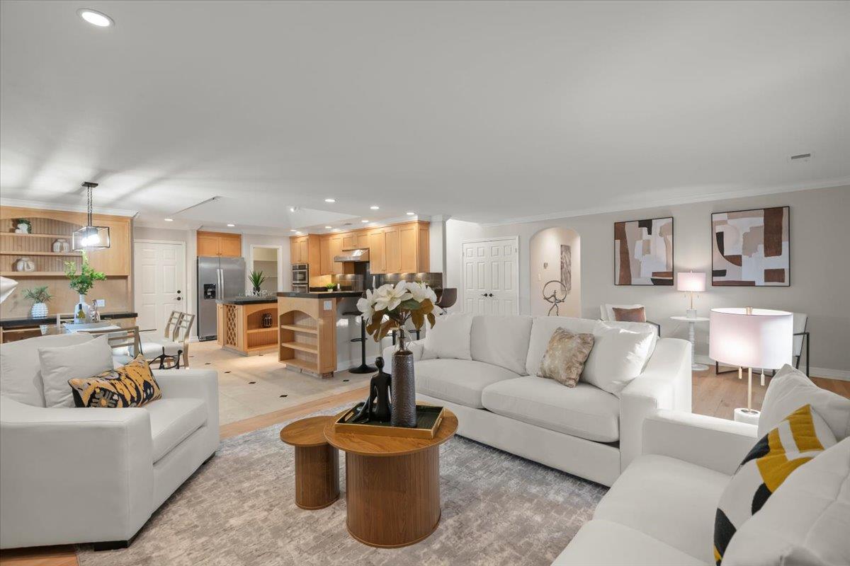 Detail Gallery Image 11 of 37 For 4845 Kingwood Way, San Jose,  CA 95124 - 4 Beds | 2 Baths