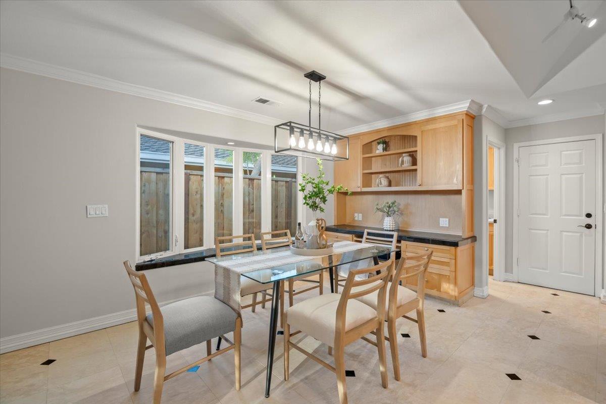 Detail Gallery Image 12 of 37 For 4845 Kingwood Way, San Jose,  CA 95124 - 4 Beds | 2 Baths