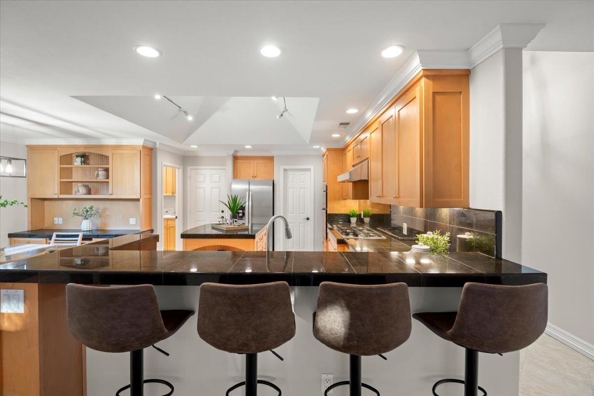 Detail Gallery Image 14 of 37 For 4845 Kingwood Way, San Jose,  CA 95124 - 4 Beds | 2 Baths