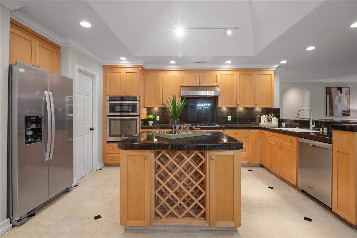 Detail Gallery Image 17 of 37 For 4845 Kingwood Way, San Jose,  CA 95124 - 4 Beds | 2 Baths