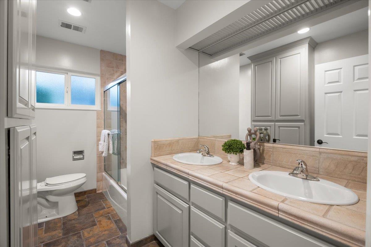 Detail Gallery Image 22 of 37 For 4845 Kingwood Way, San Jose,  CA 95124 - 4 Beds | 2 Baths