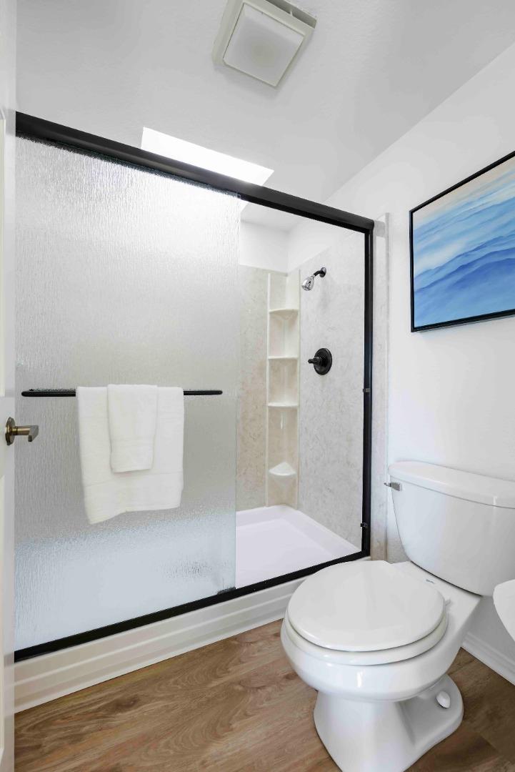 Detail Gallery Image 16 of 20 For 756 Newport Cir, Redwood City,  CA 94065 - 3 Beds | 2/1 Baths