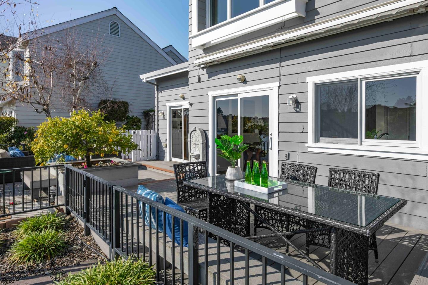 Detail Gallery Image 19 of 20 For 756 Newport Cir, Redwood City,  CA 94065 - 3 Beds | 2/1 Baths