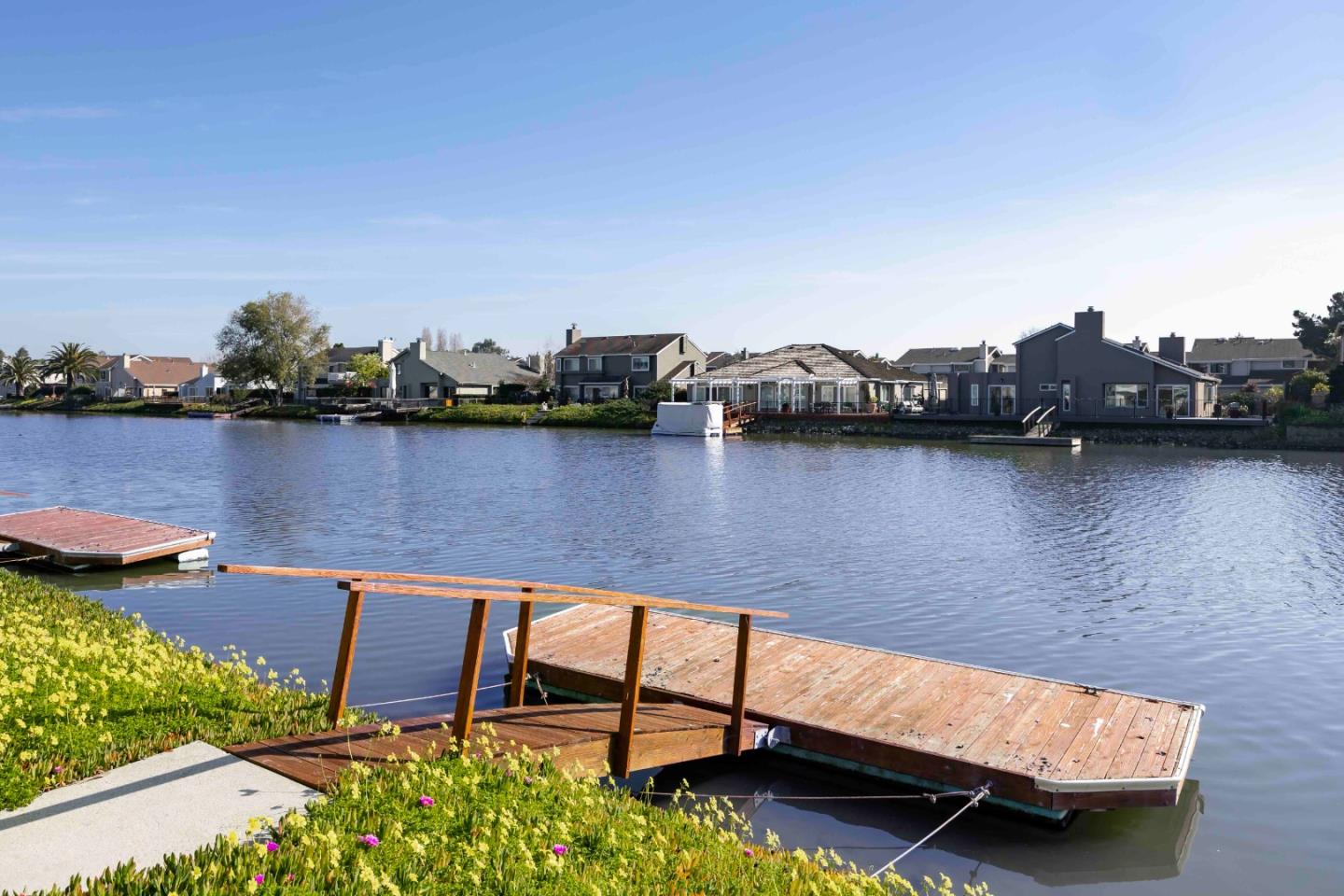 Detail Gallery Image 20 of 20 For 756 Newport Cir, Redwood City,  CA 94065 - 3 Beds | 2/1 Baths