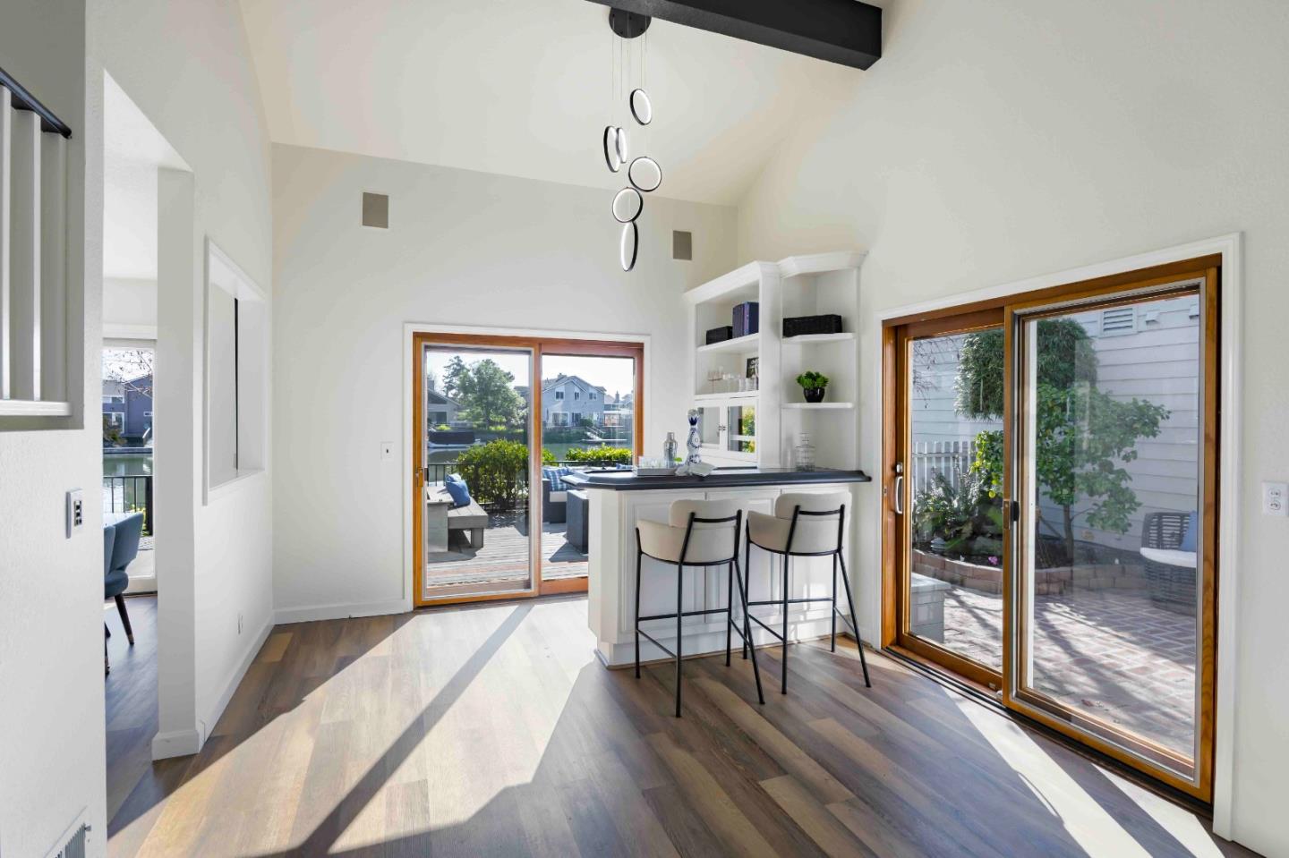 Detail Gallery Image 6 of 20 For 756 Newport Cir, Redwood City,  CA 94065 - 3 Beds | 2/1 Baths