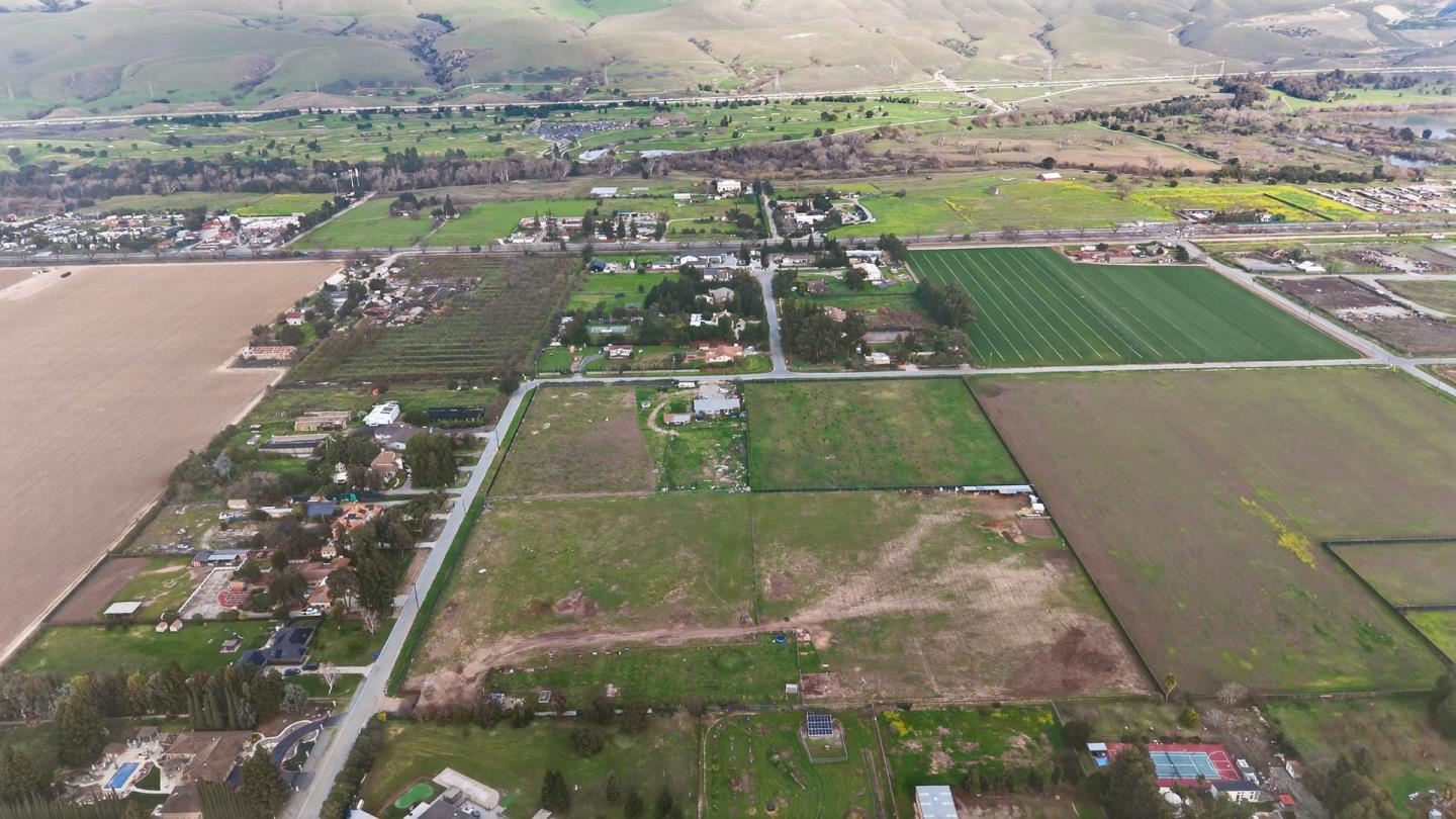 Detail Gallery Image 16 of 16 For 214 Scheller Ave, Morgan Hill,  CA 95037 - 5 Beds | 5 Baths