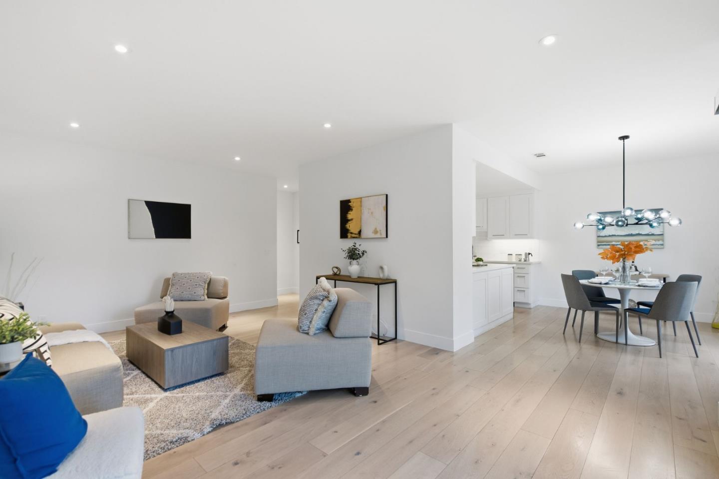 Detail Gallery Image 3 of 19 For 1326 Hoover St #5,  Menlo Park,  CA 94025 - 3 Beds | 2/1 Baths